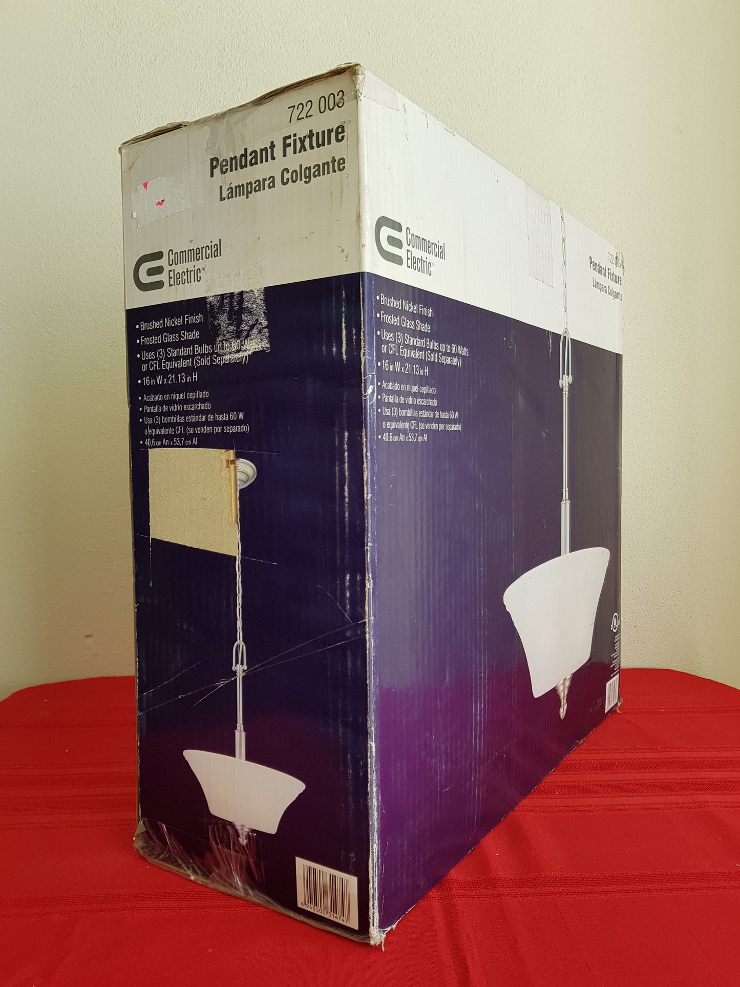 Lámpara colgante de 3 focos - Commercial Electric (Nuevo, caja abierta)