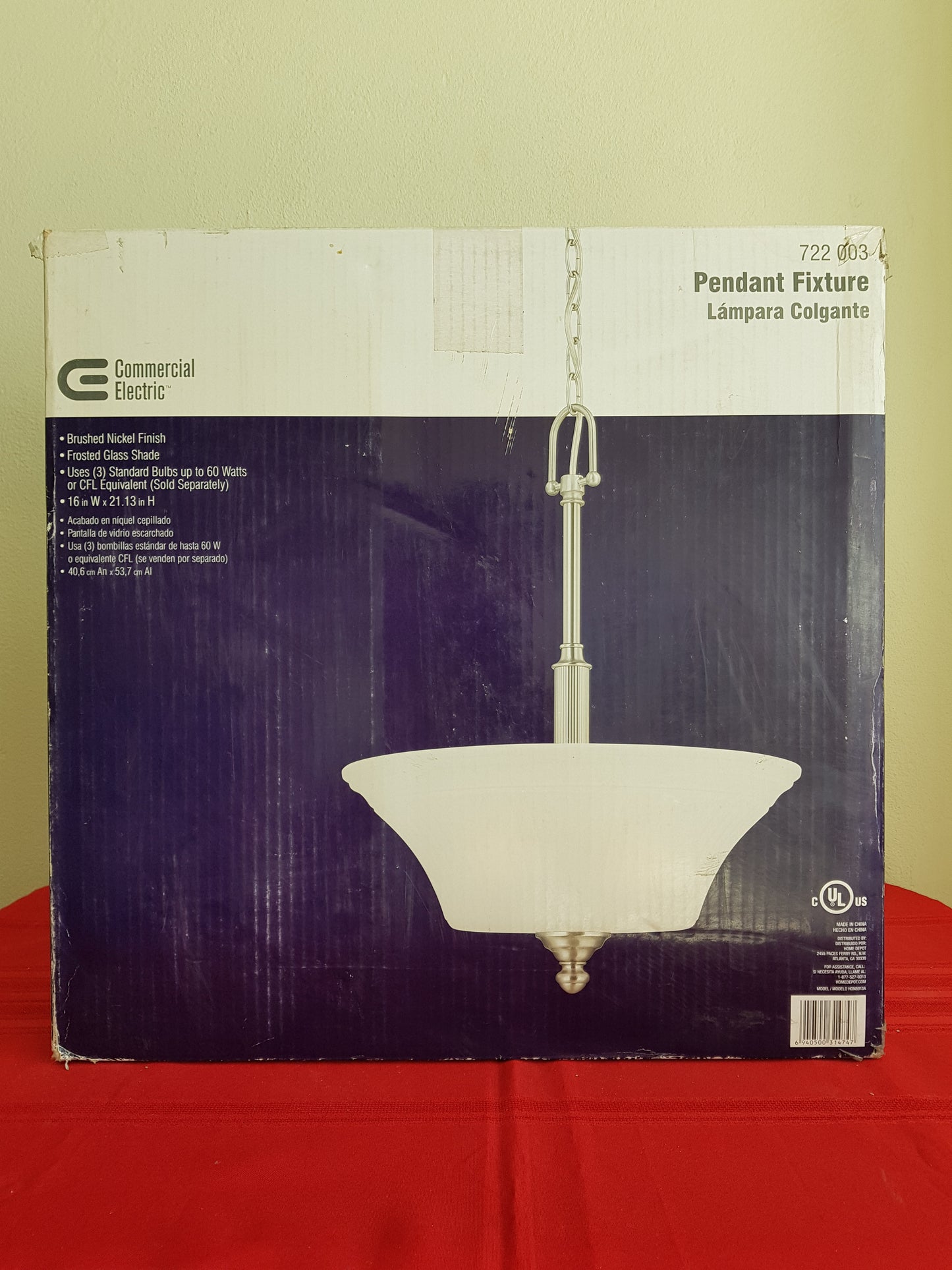 Lámpara colgante de 3 focos - Commercial Electric (Nuevo, caja abierta)
