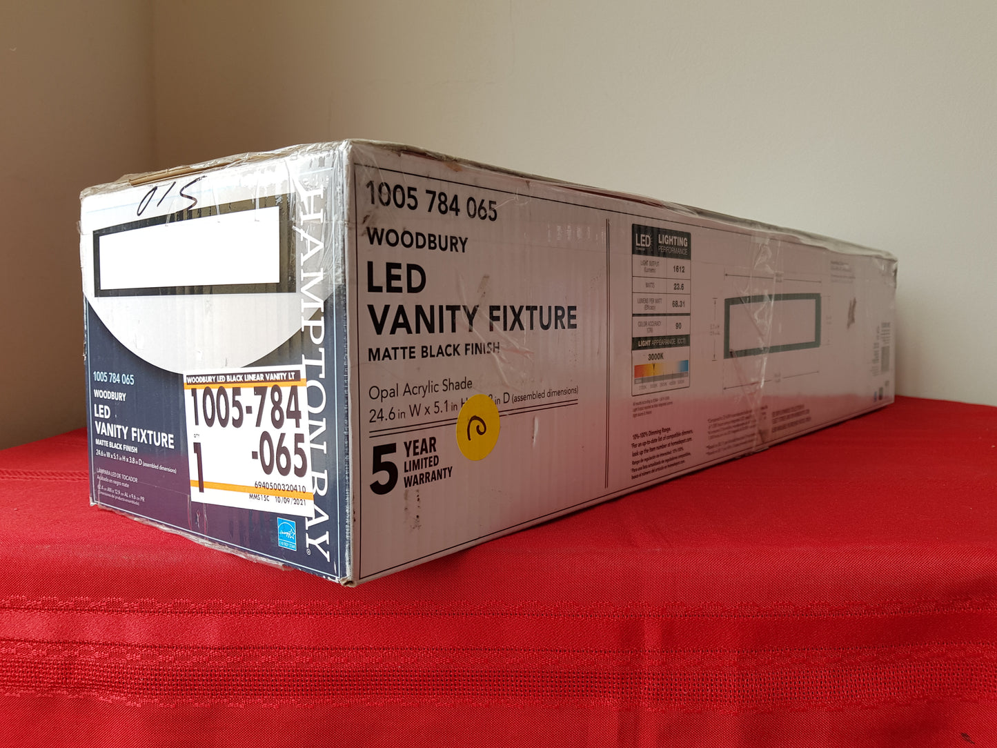 Lampara de tocador LED - Hampton Bay Woodbury (Nuevo, caja abierta)