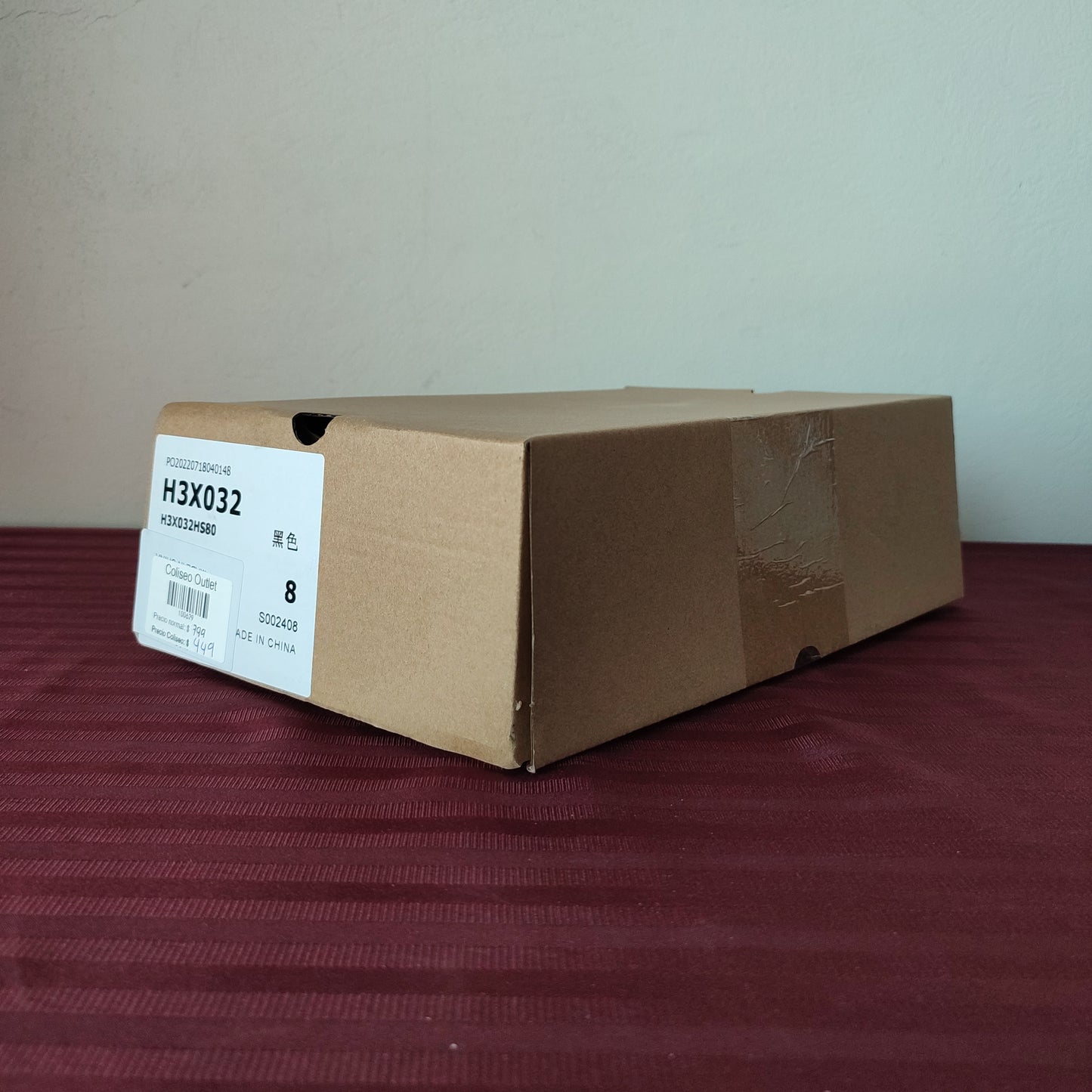 Zapatillas charol color negro talla 8 US (25 cm) - (Nuevo)