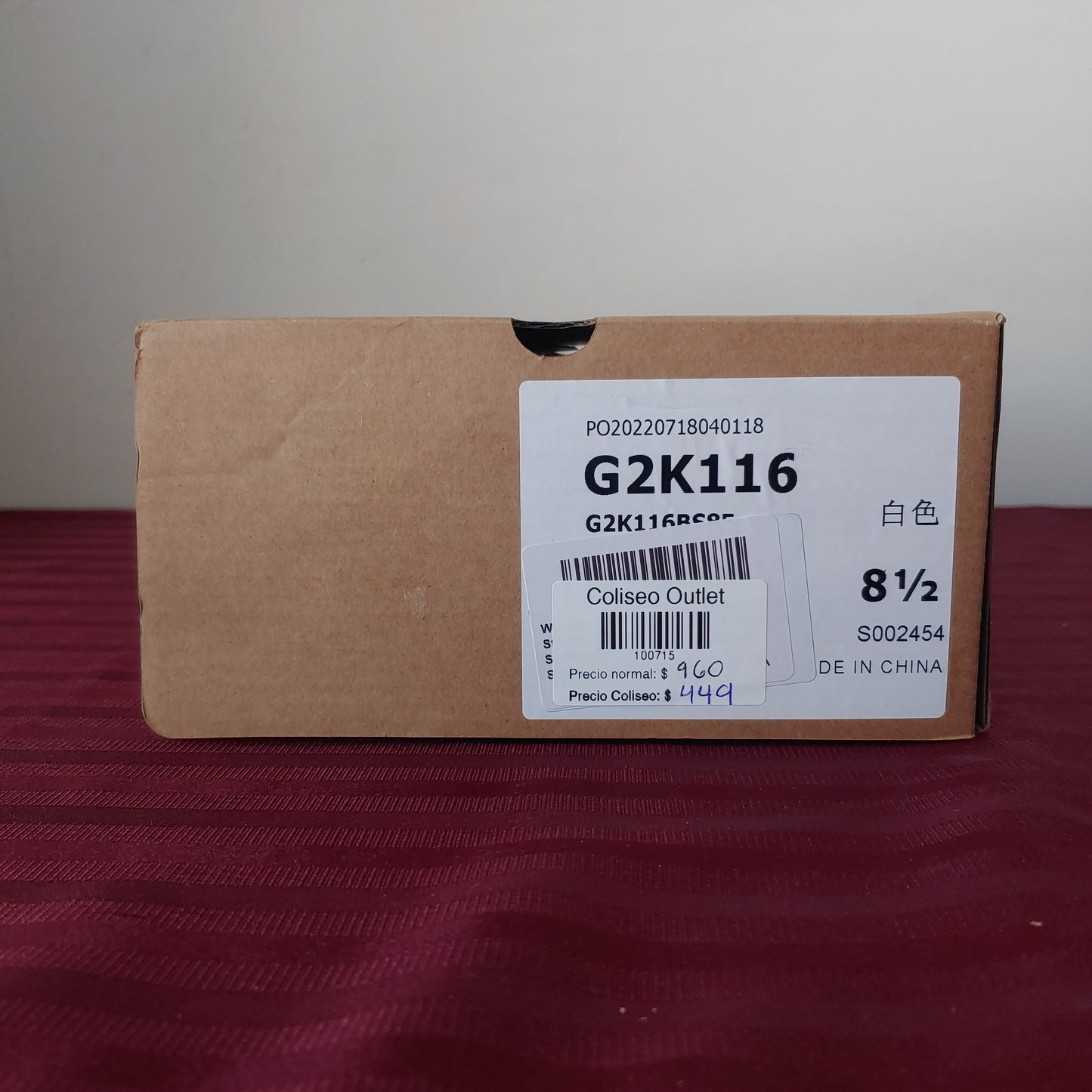 Zapatillas color blanco talla 8 1/2 US (25.5cm) - Coutgo (Nuevo)