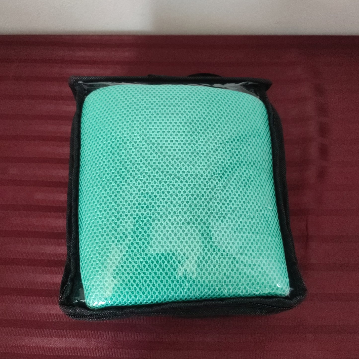 Juego de cubreasientos universal para asientos delanteros color verde con negro - Flying Banner (Nuevo)