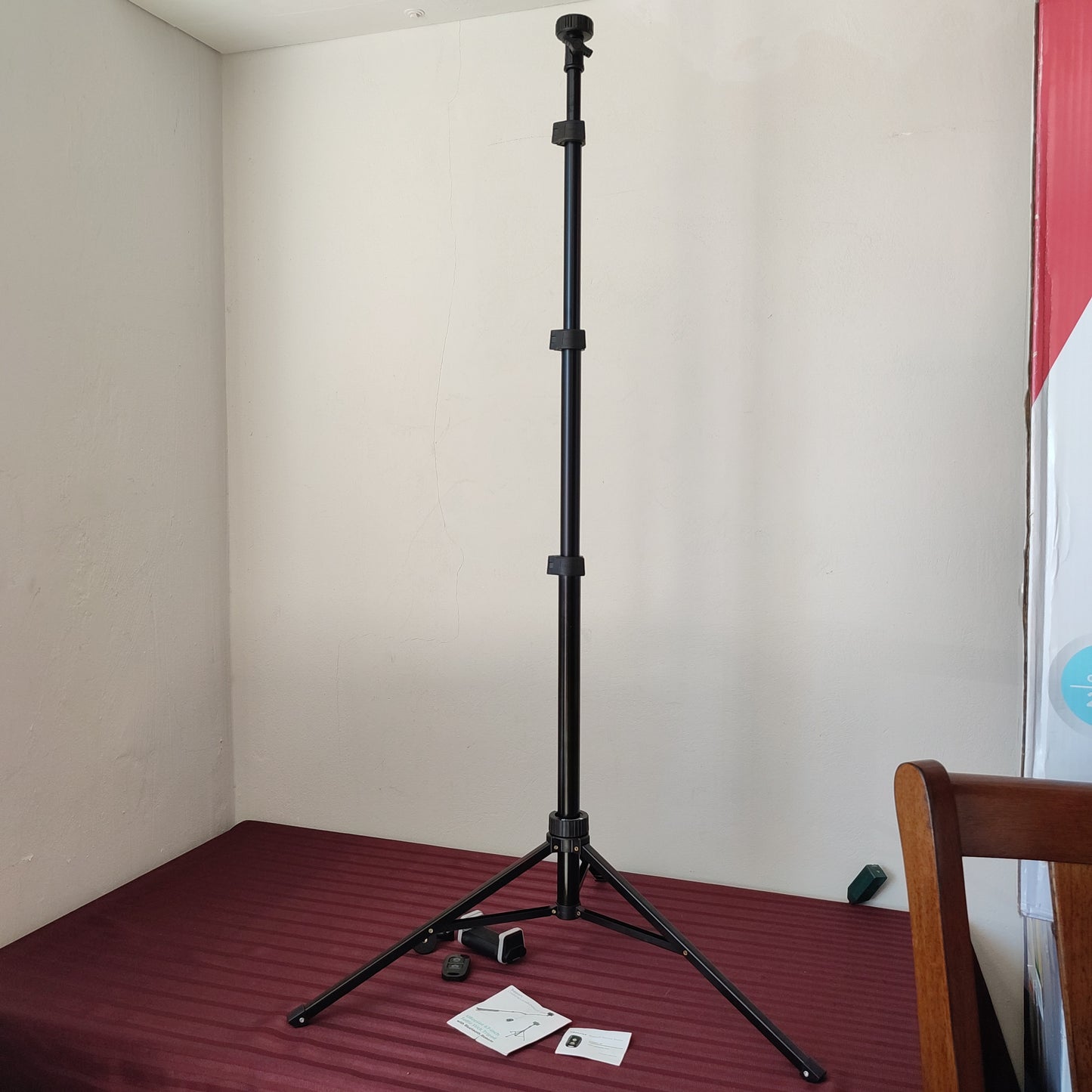 Trípode/Selfie Stick 67" - Ubeesize (Nuevo)