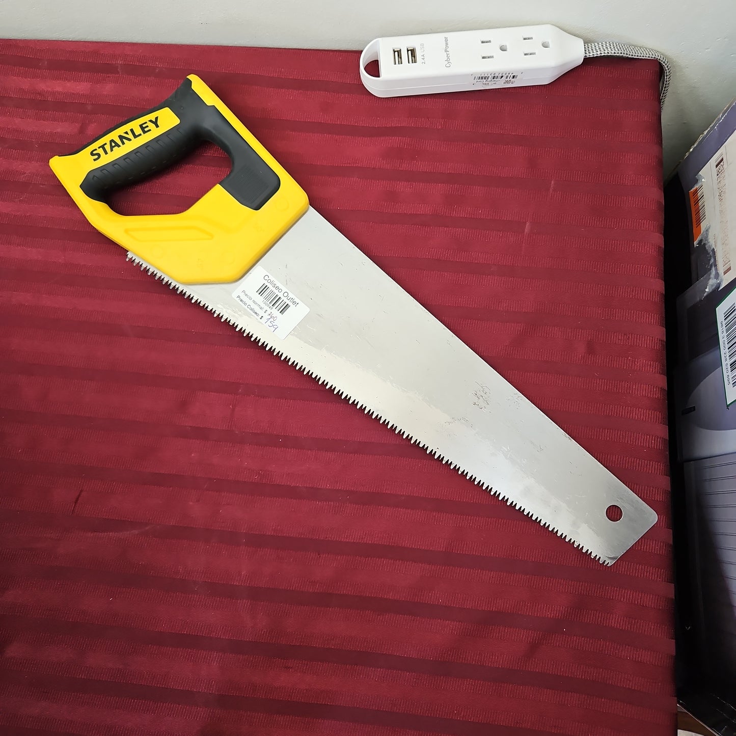 Serrucho de 15" para madera con mango de plástico - Stanley (Seminuevo)