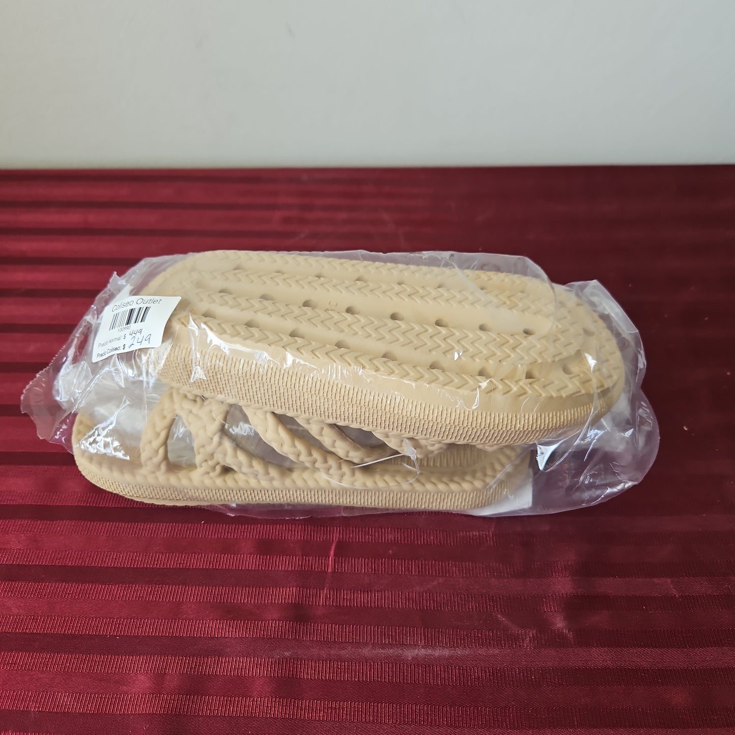 Sandalia tipo nube color caqui, Mujer talla 7.5 US - Welltree (Nuevo)