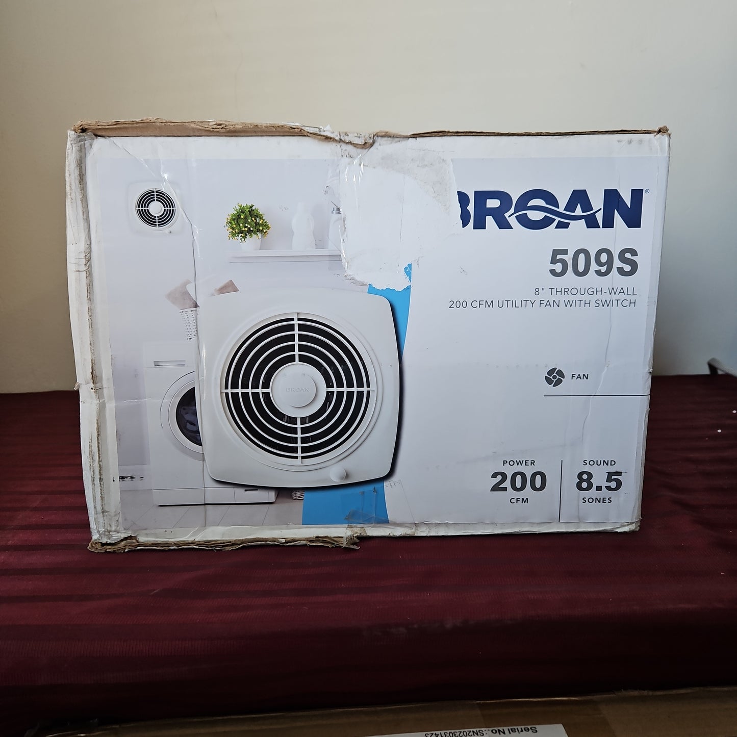 Extractor 200 pies cúbicos color blanco - Broan (Nuevo, caja abierta)