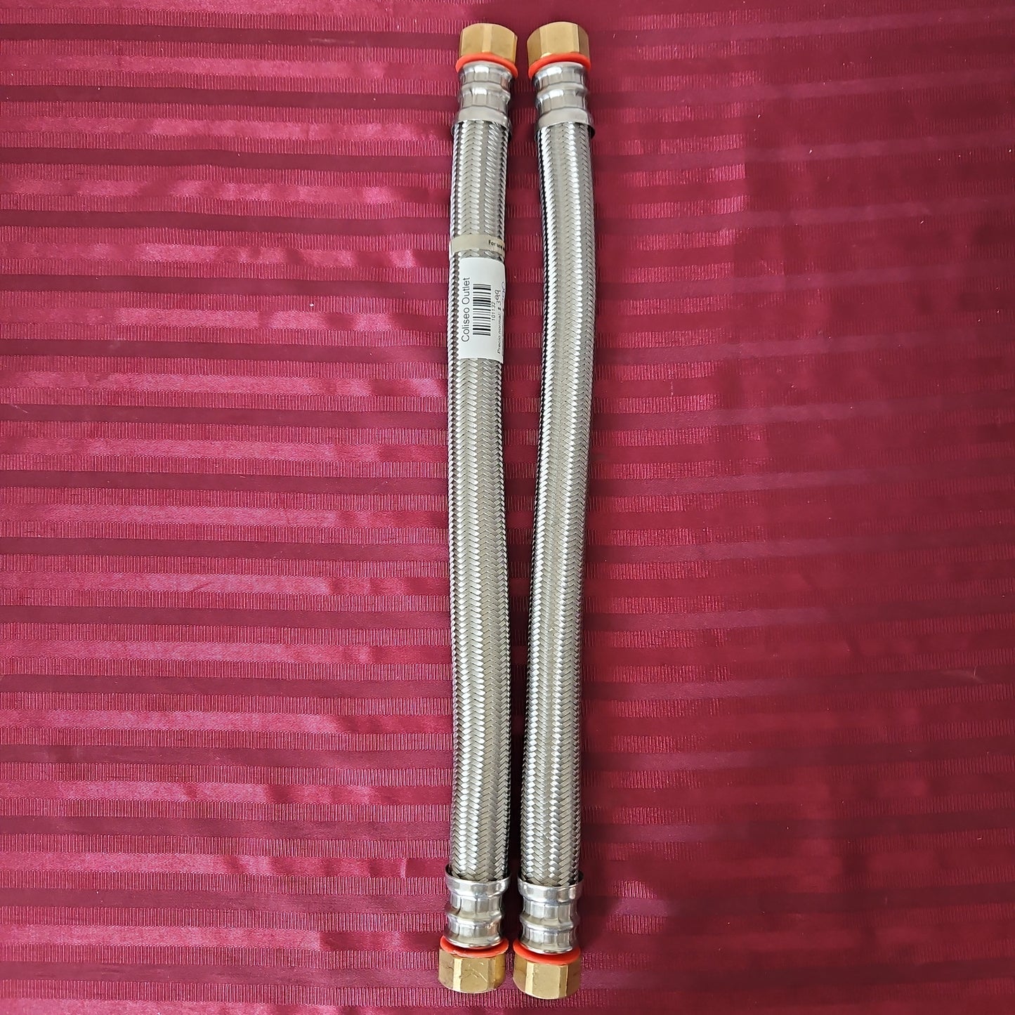 Par de mangueras de 18" de acero inoxidable con conectores de 3/4" para calentador de agua - Everbilt (Nuevo)