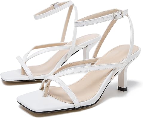 Zapatillas color blanco talla 6 1/2 US (23.5 cm) - (Nuevo)
