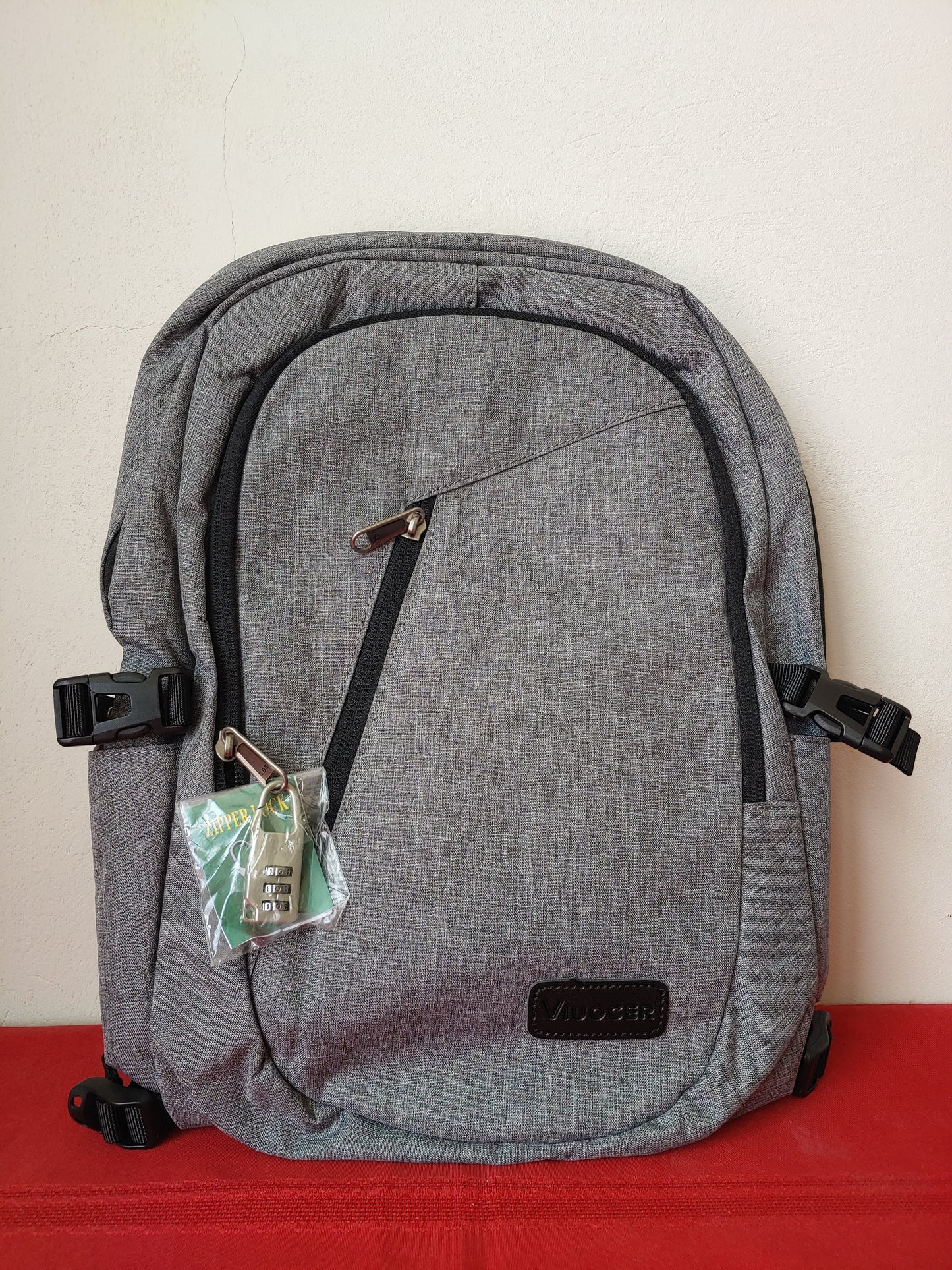 Mochila para laptop de 15.6" color azul/negro/gris - Viuocer (Nuevo)