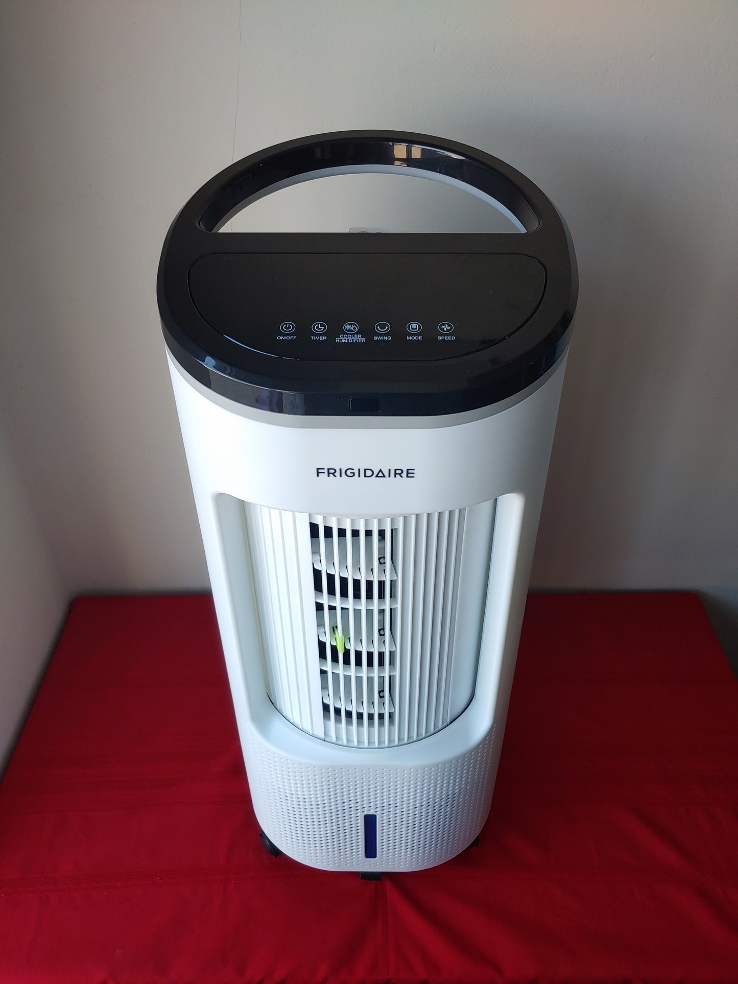 Enfriador de aire evaporativo 6.8L portátil con control remoto 350 CFM - Frigidaire (Nuevo, caja abierta)