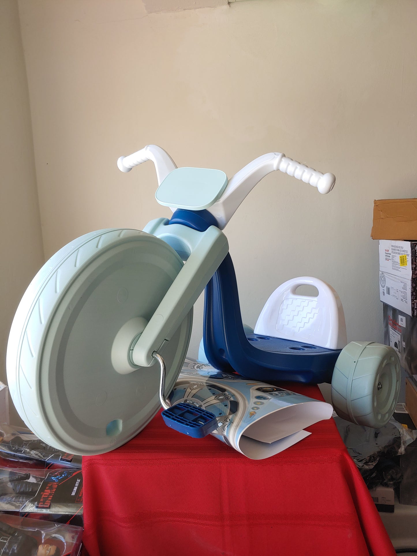 Triciclo de 15" para niña con luz en rueda - Fly Wheels Frozen II (Nuevo, caja abierta)