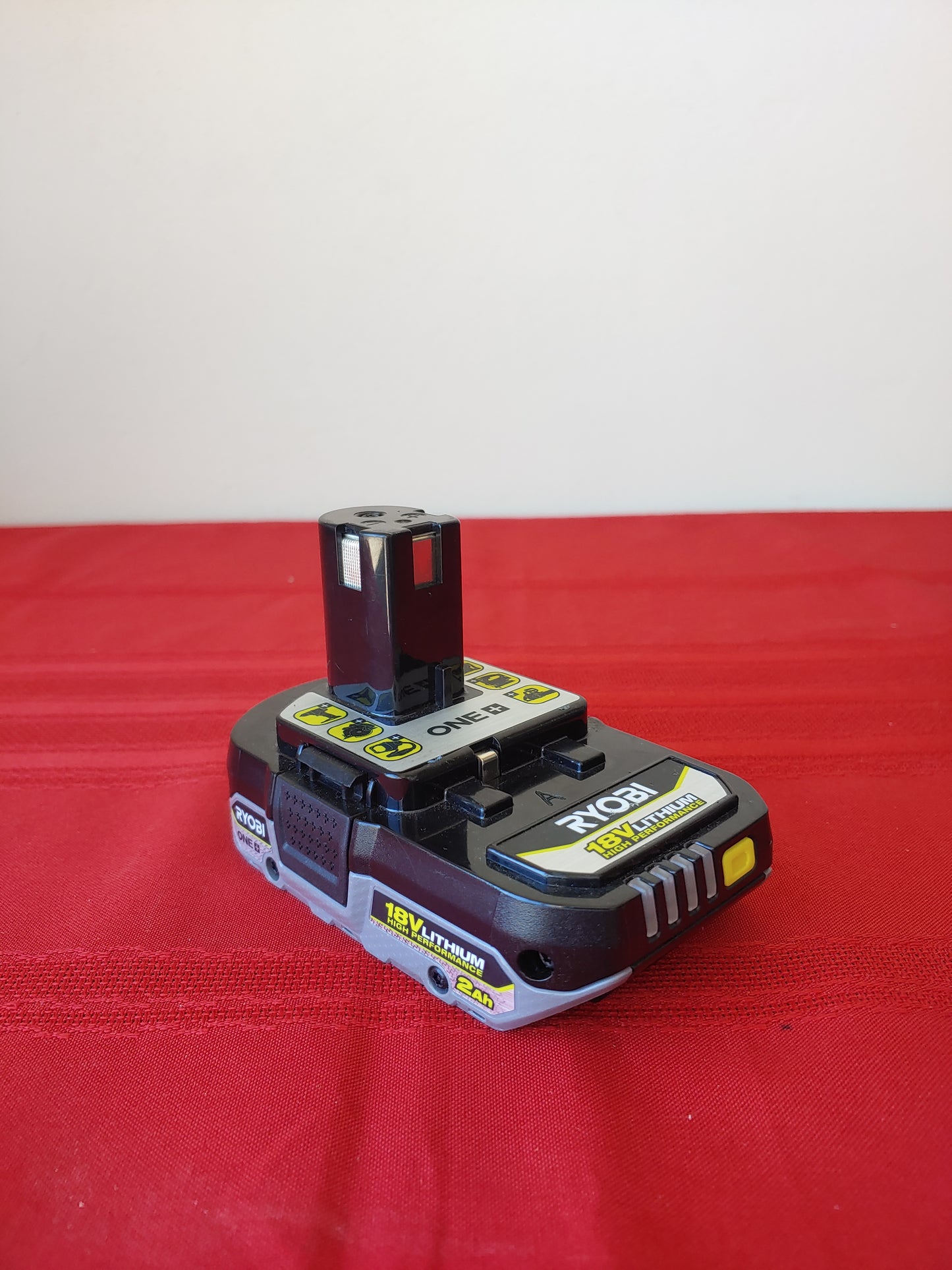 Batería One+ High Performance 18 V de 2 Ah - Ryobi (Nuevo, sin empaque)
