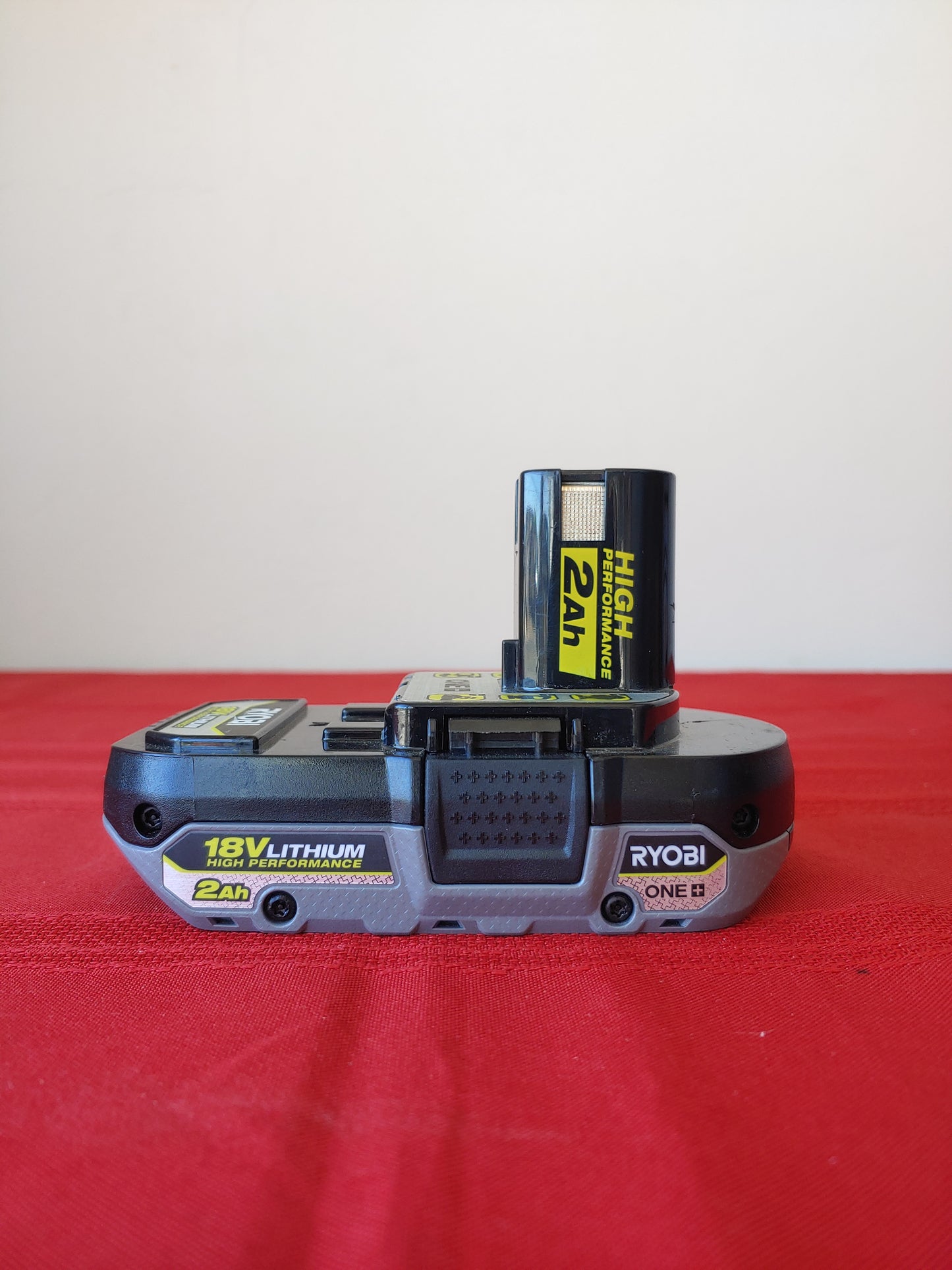 Batería One+ High Performance 18 V de 2 Ah - Ryobi (Nuevo, sin empaque)