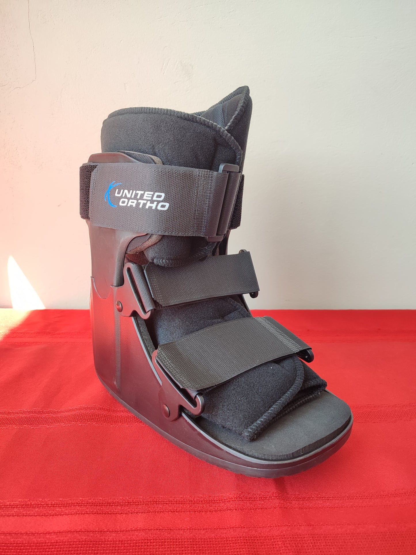Bota Ortopédica inmovilizadora corta para fracturas talla S - United Ortho (Nuevo)