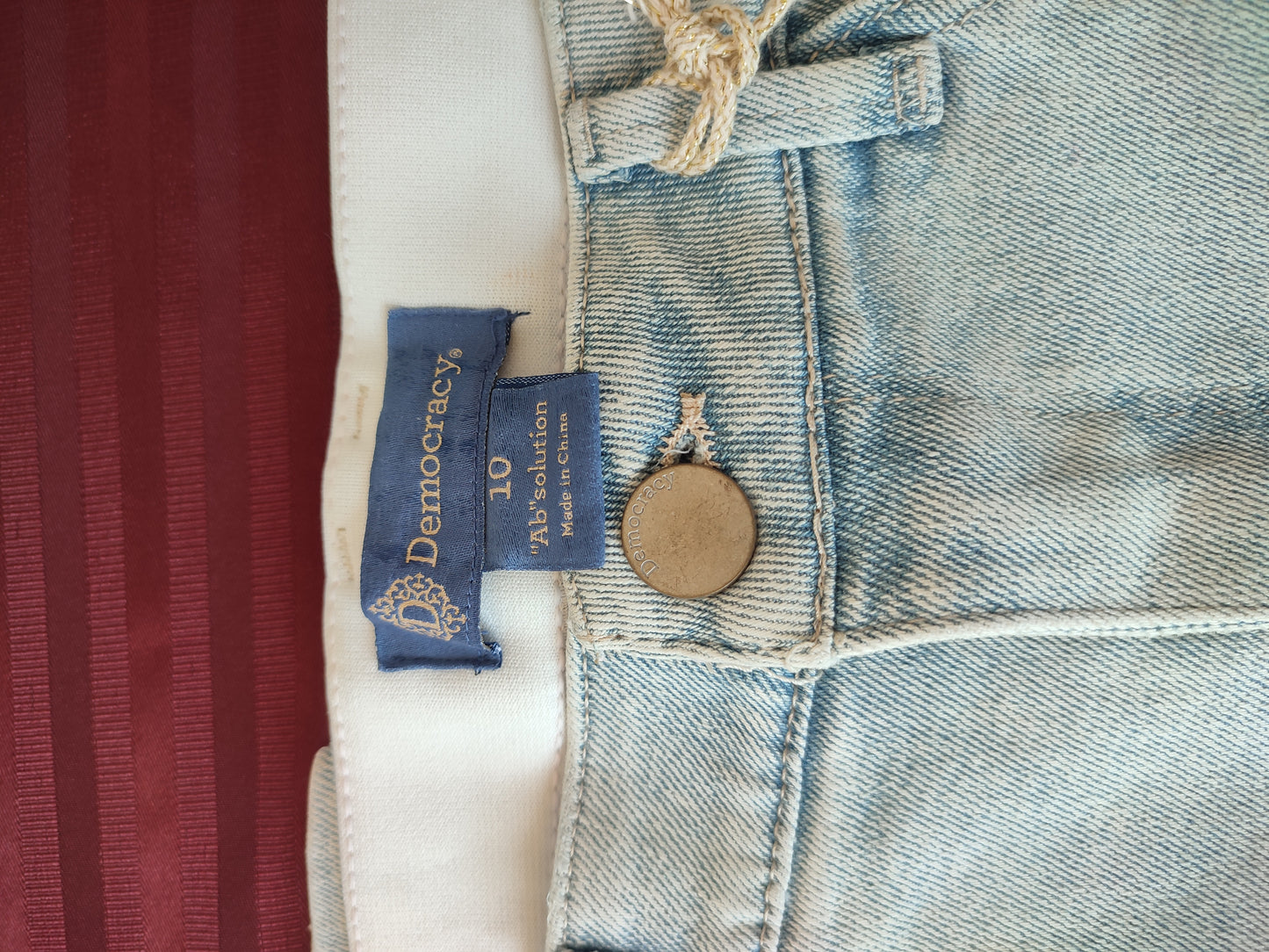 Pantalón de mezclilla color azul claro talla 10 - Democracy (Nuevo)