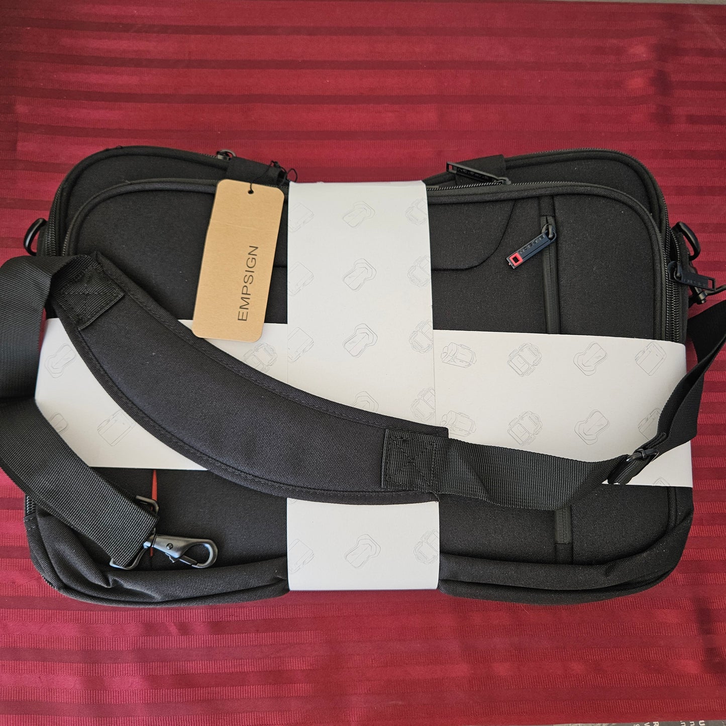 Maletín negro con correa para laptop de hasta 17.3" - Empsign (Nuevo)
