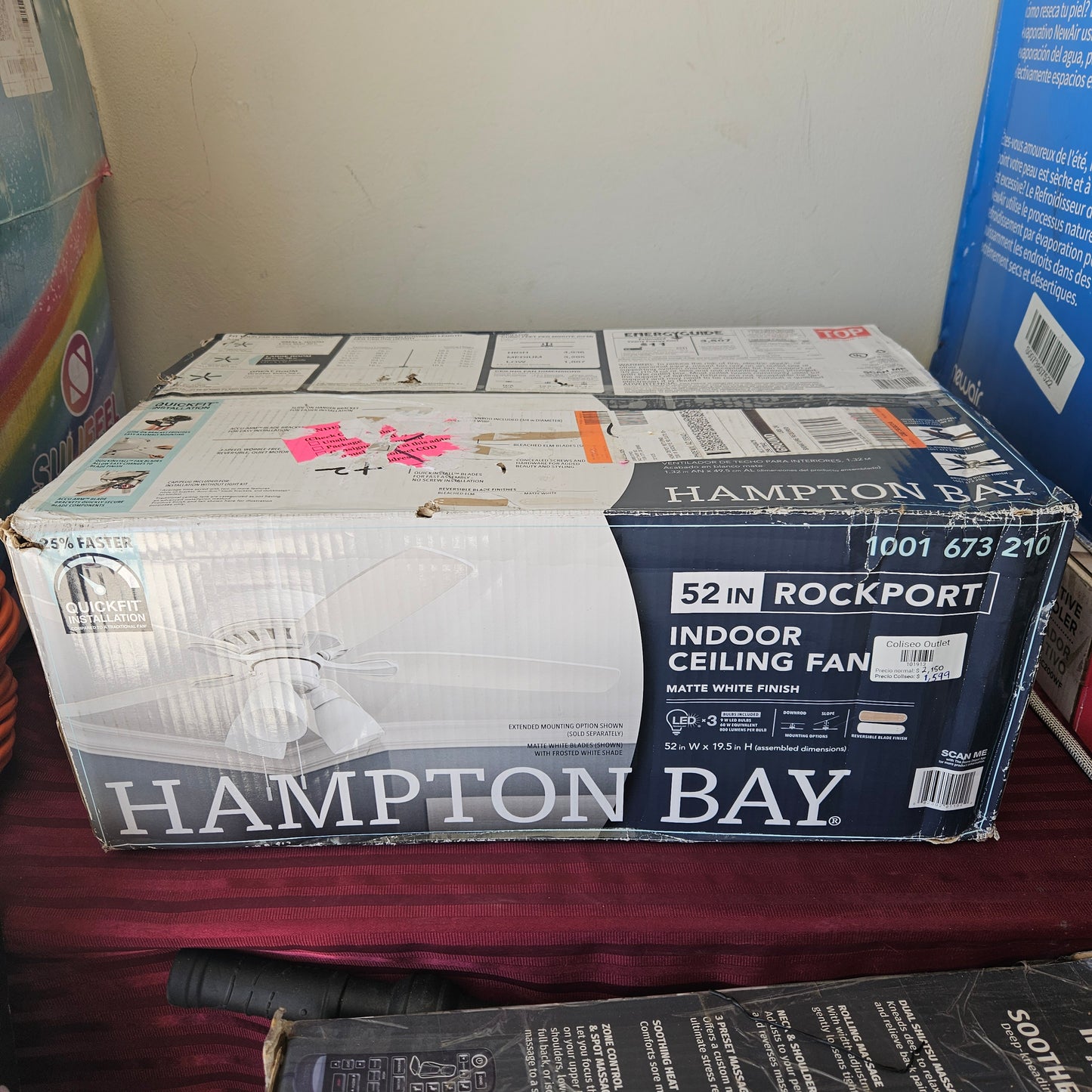 Ventilador de techo LED blanco mate de 52" - Hampton Bay Rockport (Nuevo, caja abierta)