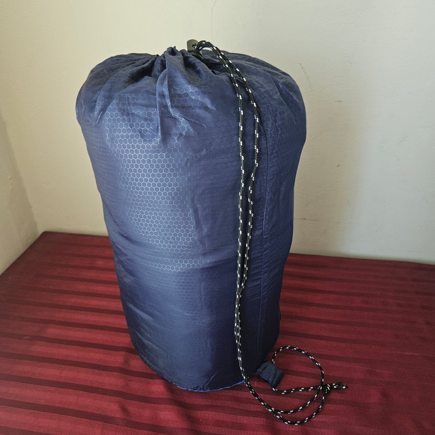 Sleeping Bag color azul marino - Jeaouia (Nuevo)