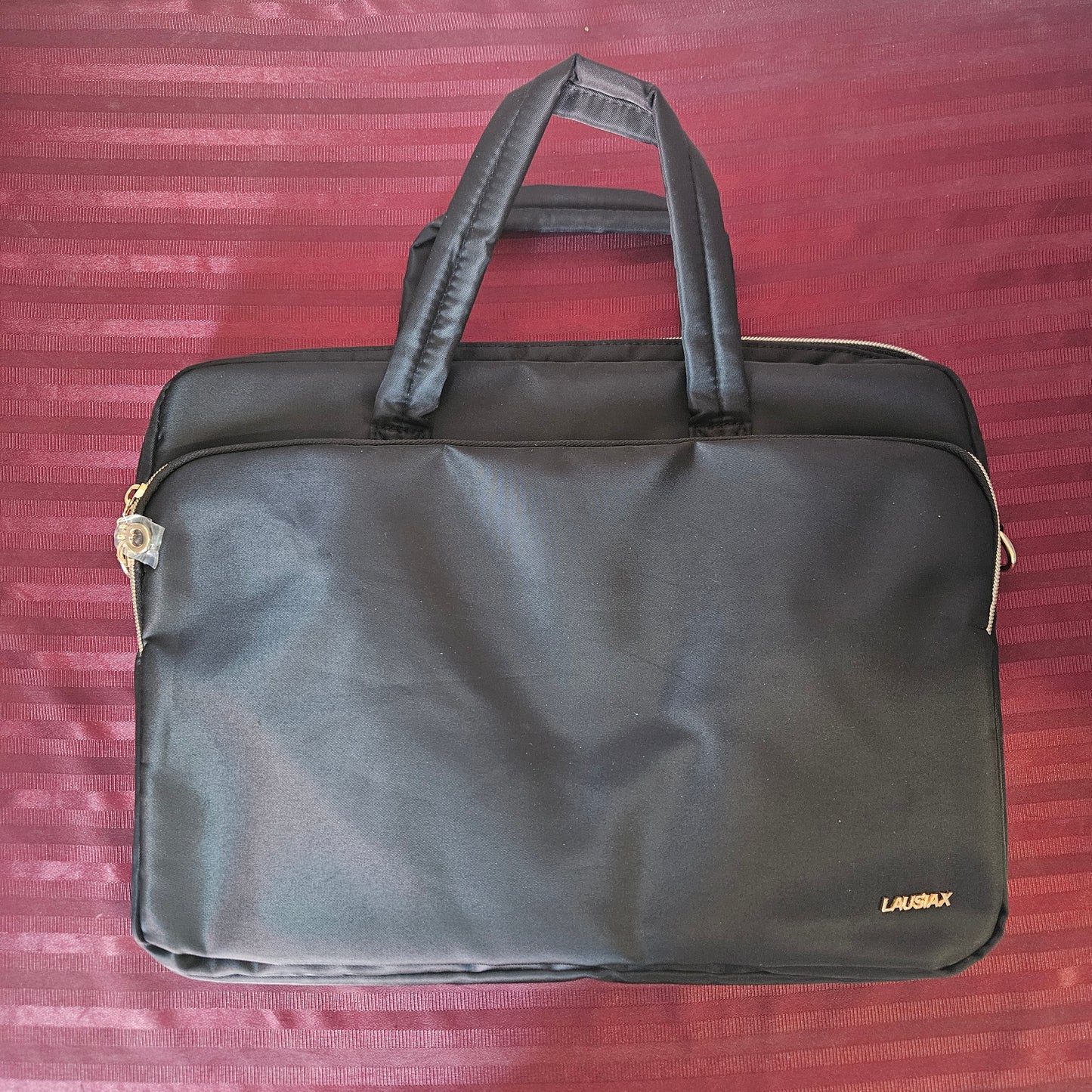 Maletín negro para laptop de hasta 15.6" - Lausiax (Nuevo)