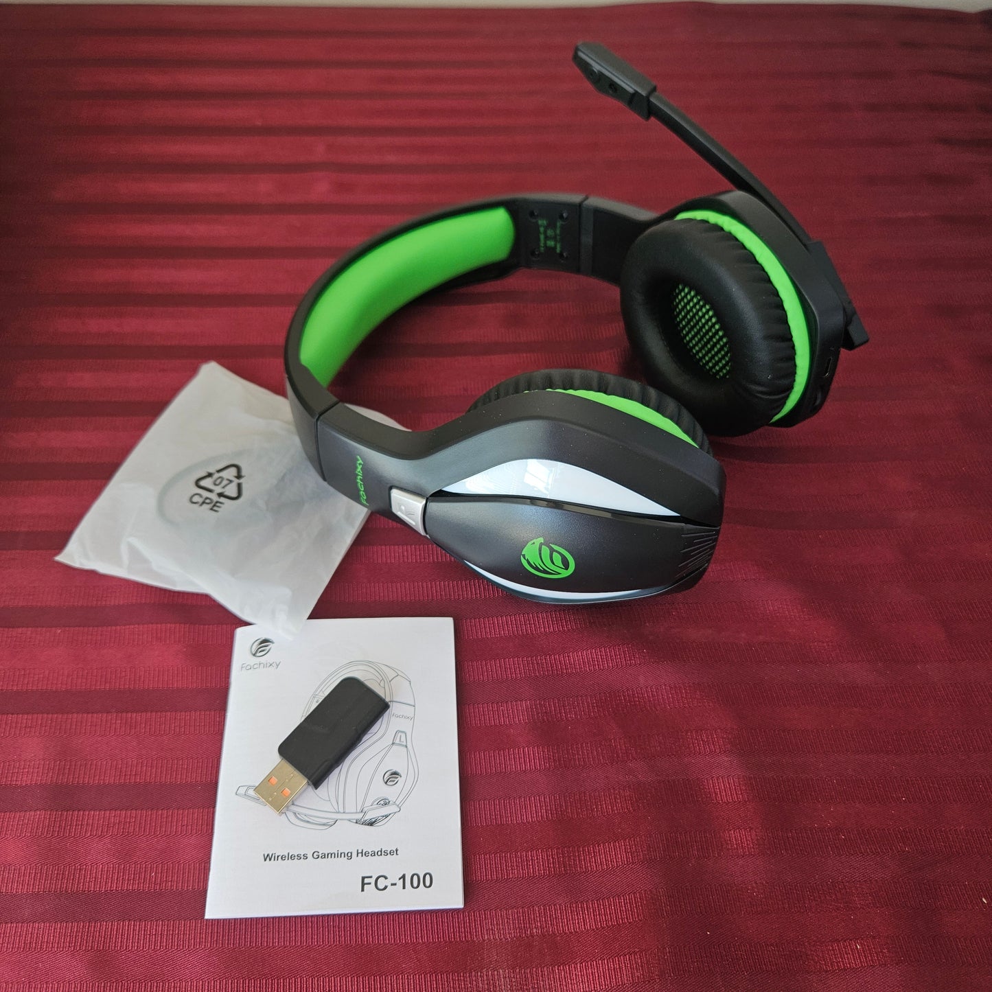 Audífonos Gamer inalámbricos - Fachixy FC-100 (Nuevo, caja abierta)