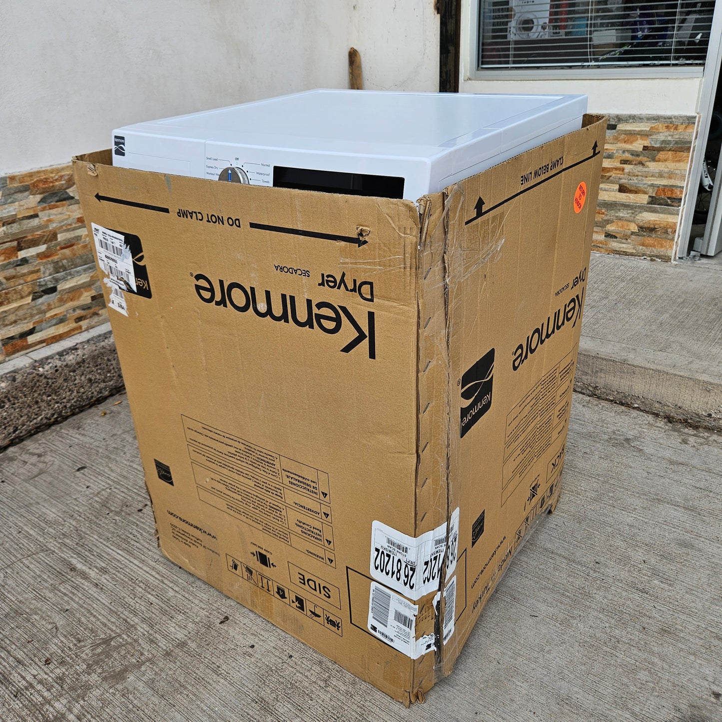 Secadora compacta eléctrica con sensor inteligente 220 V, 4 pies cúbicos - Kenmore (Nuevo, caja abierta)