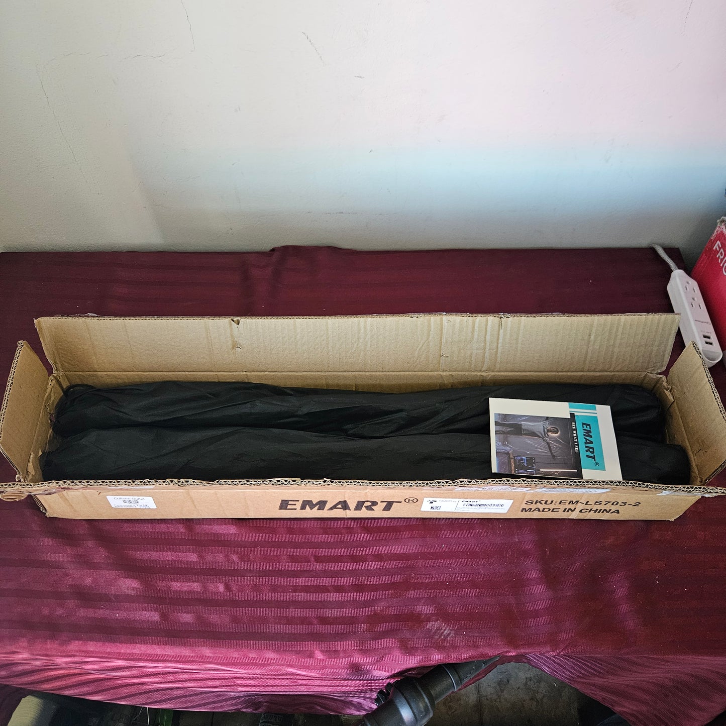 Paquete de 2 Trípodes de luz para fotografía - EMART (Nuevo, caja abierta)