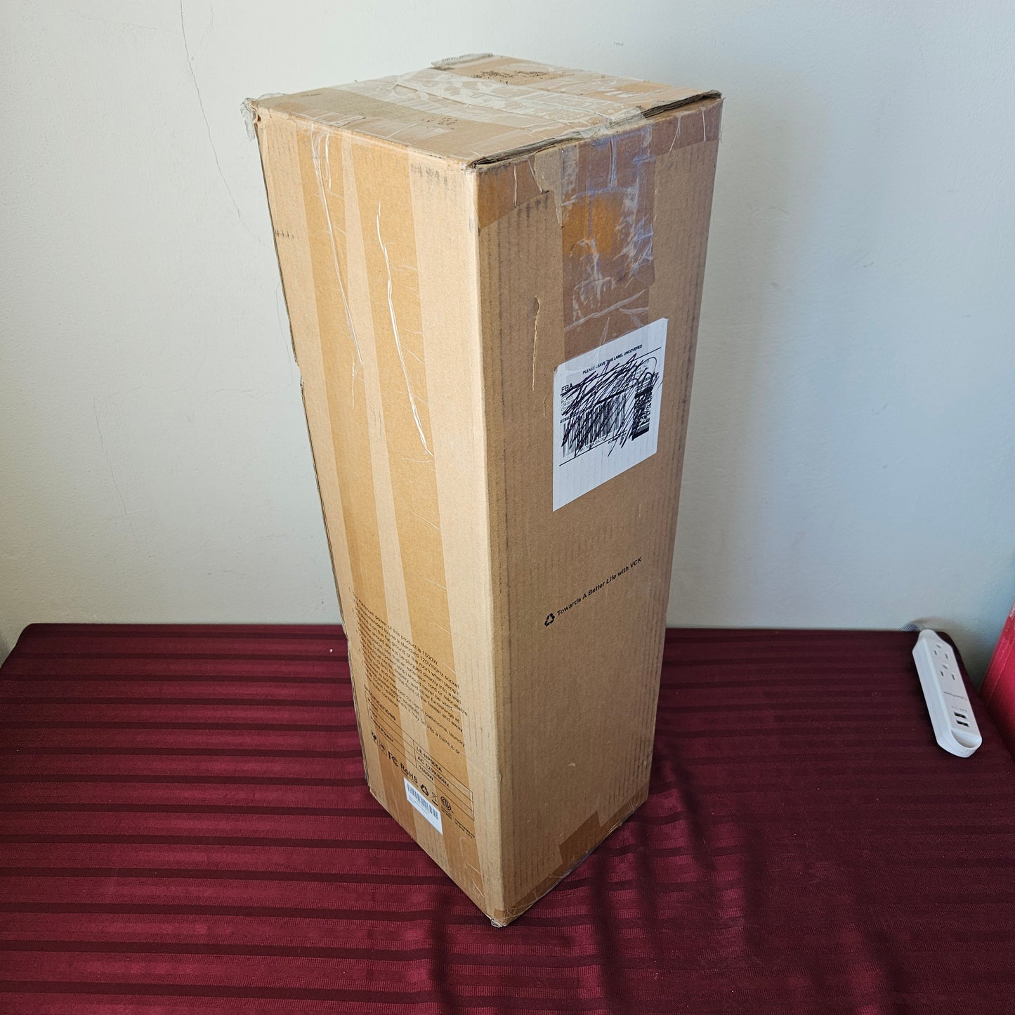 Calefactor cerámico eléctrico PTC de torre 24" digital - VCK (Nuevo, caja abierta)
