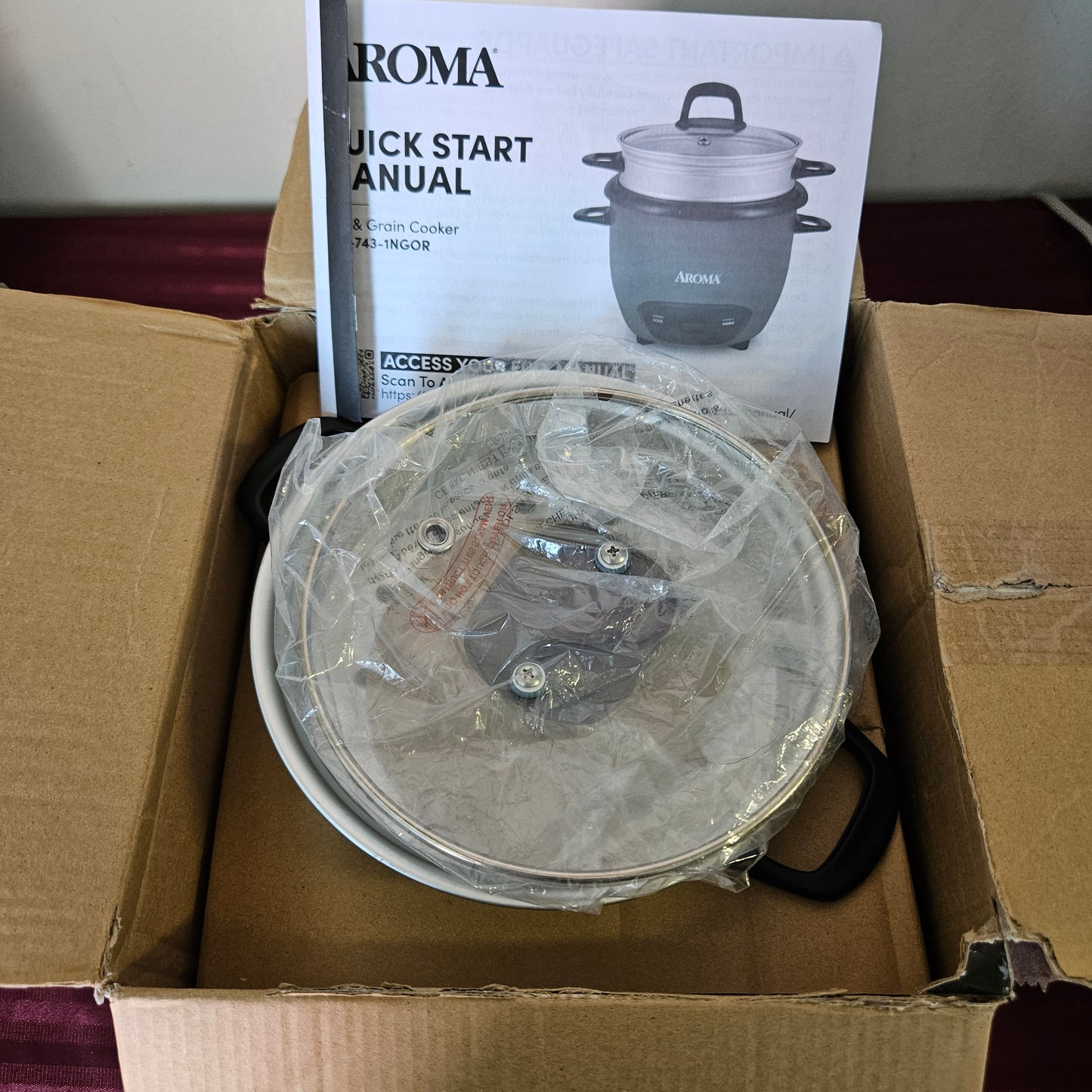 Arrocera y vaporera color naranja de 6 tazas de arroz cocido - Aroma (Nuevo, caja abierta)