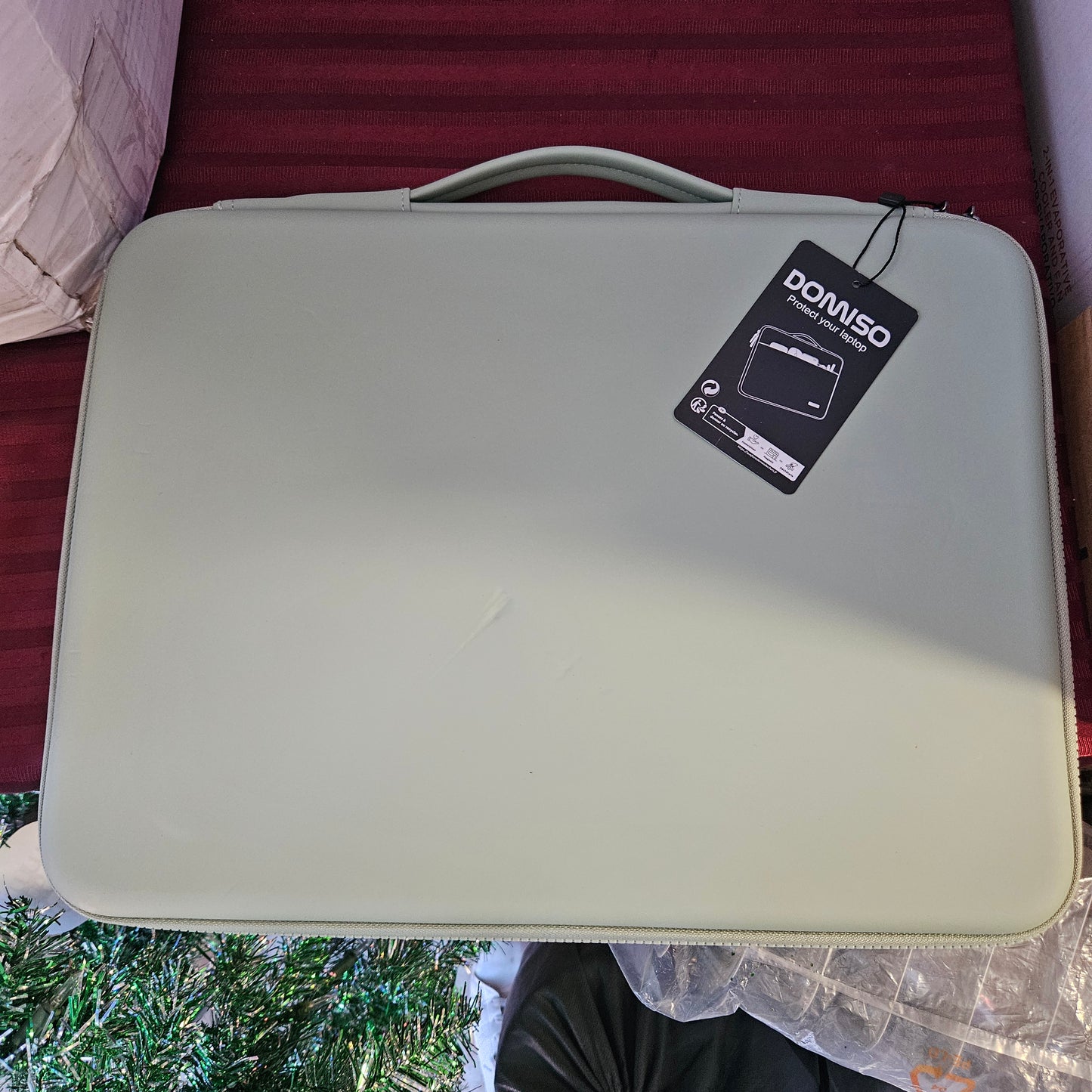 Funda para laptop de 15.6" con agarradera - DOMISO (Nuevo)