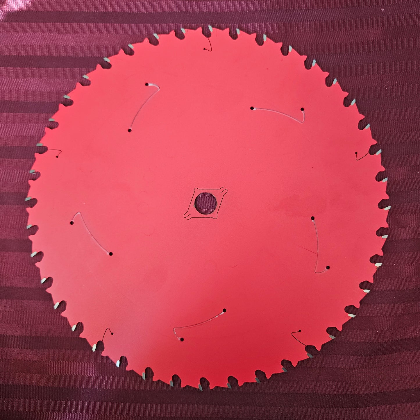 Disco 10 1/4" de corte para uso general con 40 dientes para sierra circular - Diablo (Nuevo, sin empaque)