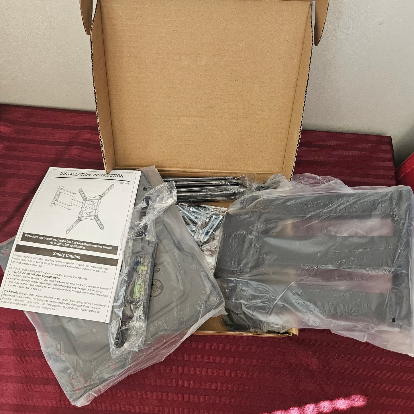 Soporte universal articulado para televisión de 26" - 60" - Mountup (Nuevo, caja abierta)