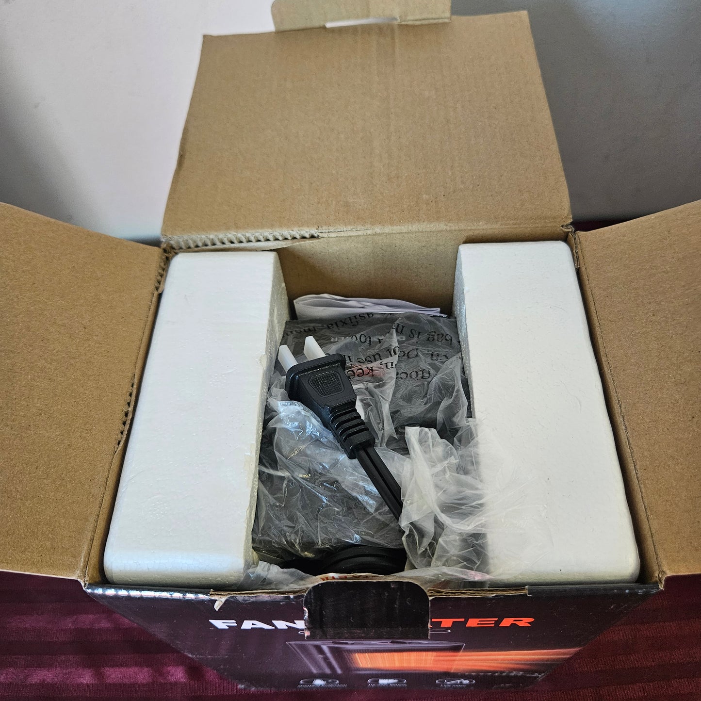 Calefactor de cerámica eléctrico portátil PTC (Nuevo, caja abierta)