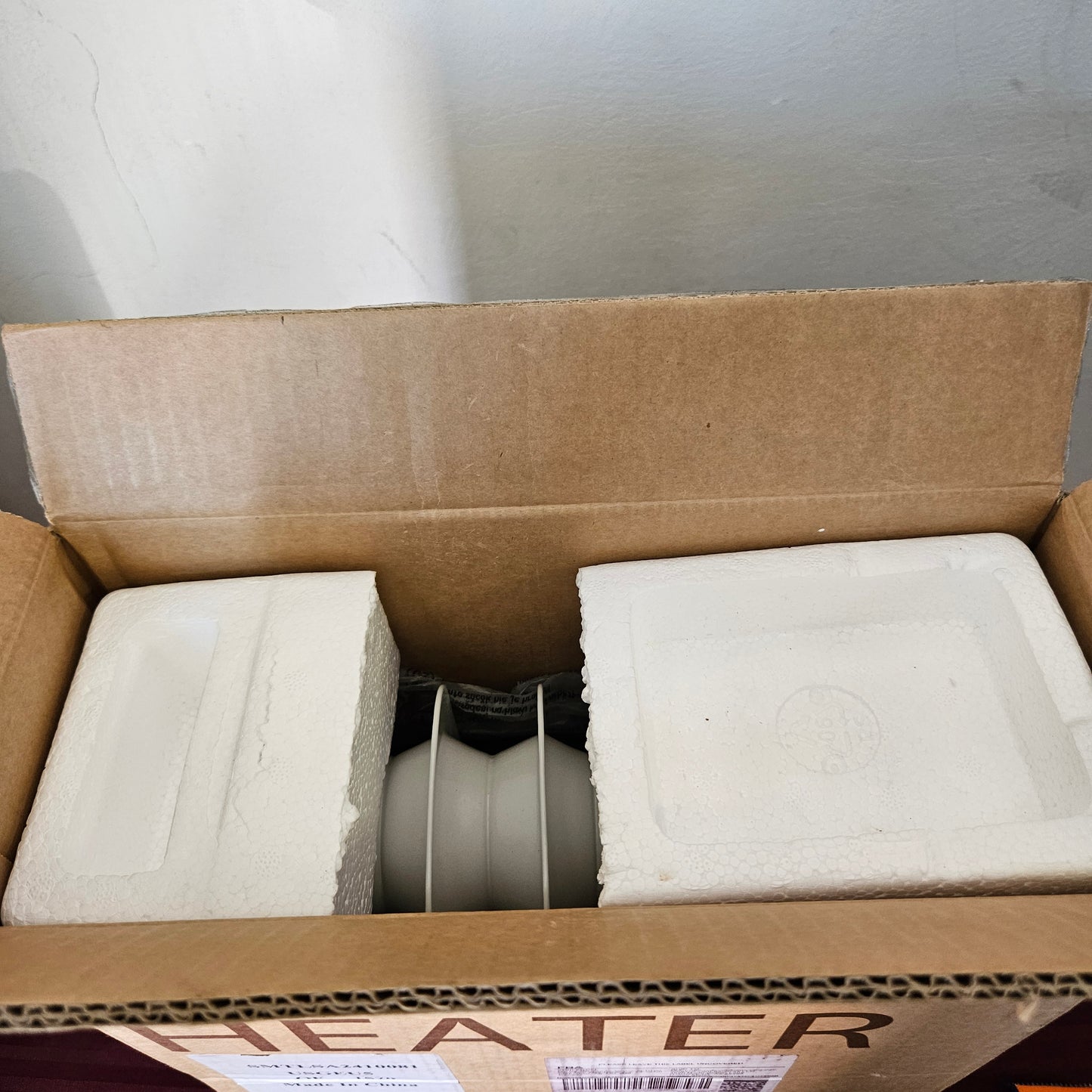 Mini calefactor portátil radiante de aceite - ChicNow (Nuevo, caja abierta)