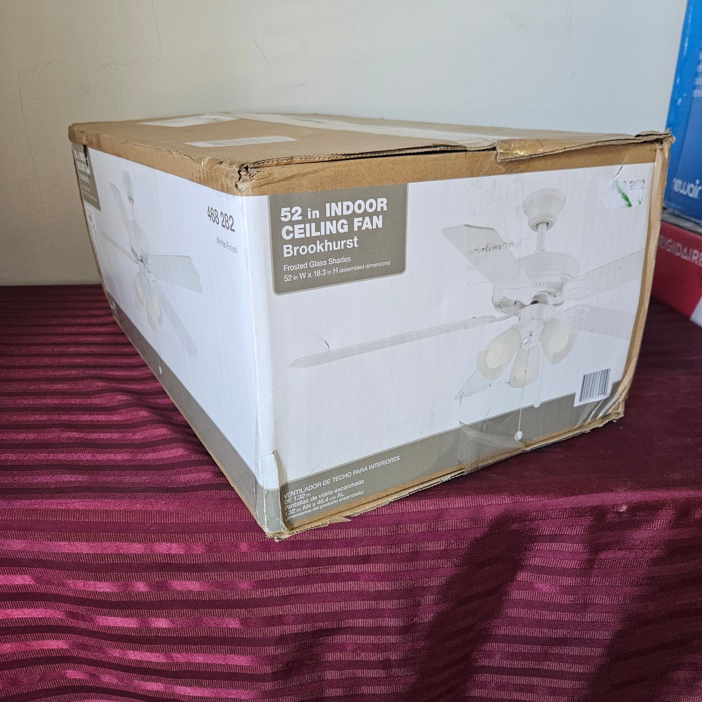 Ventilador de techo LED de 52" - Brookhurst (Nuevo, caja abierta)