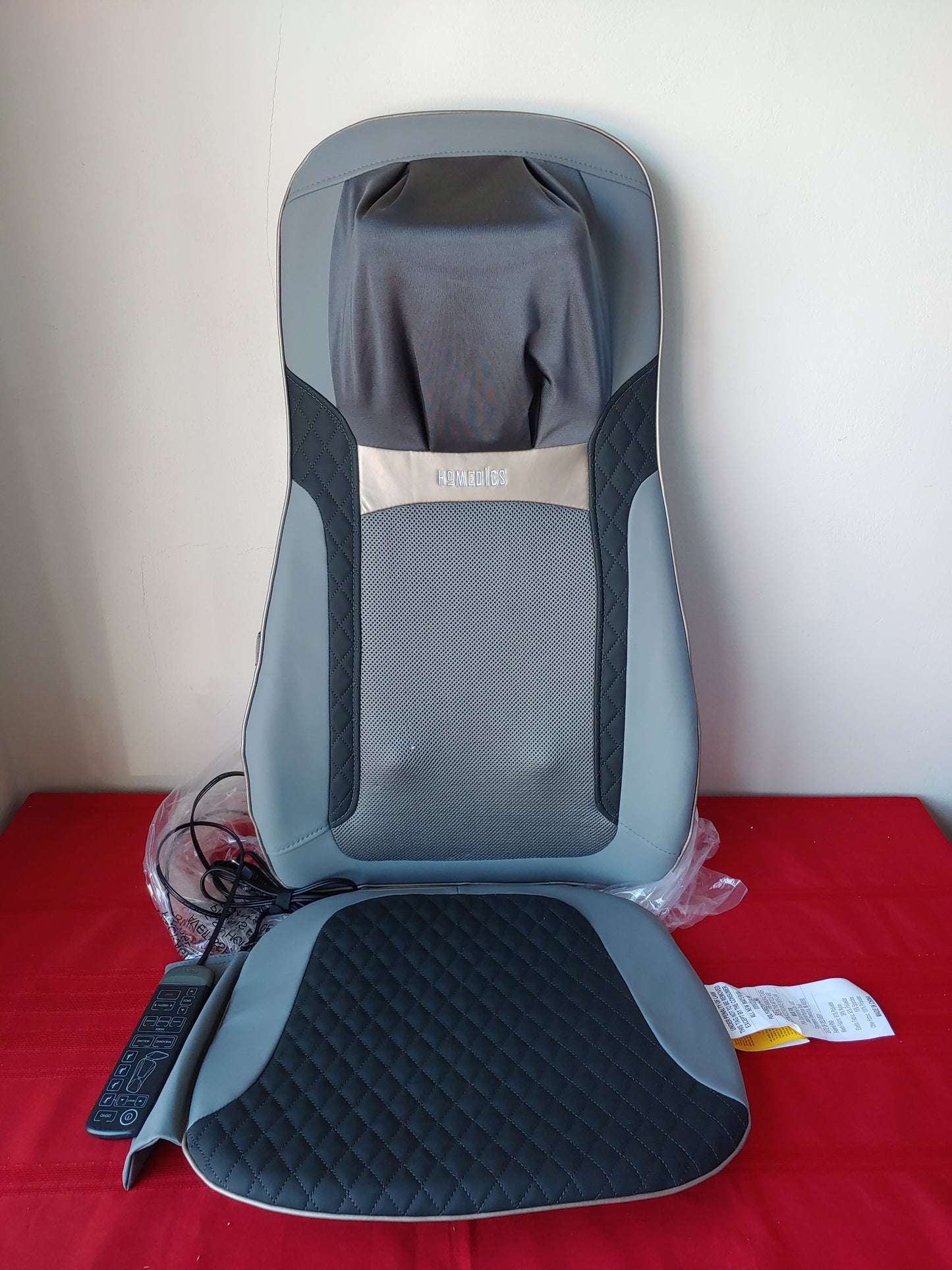 Masajeador de cuello y espalda con calor y cojín de asiento - Homedics Shiatsu Elite II (Nuevo, caja abierta)