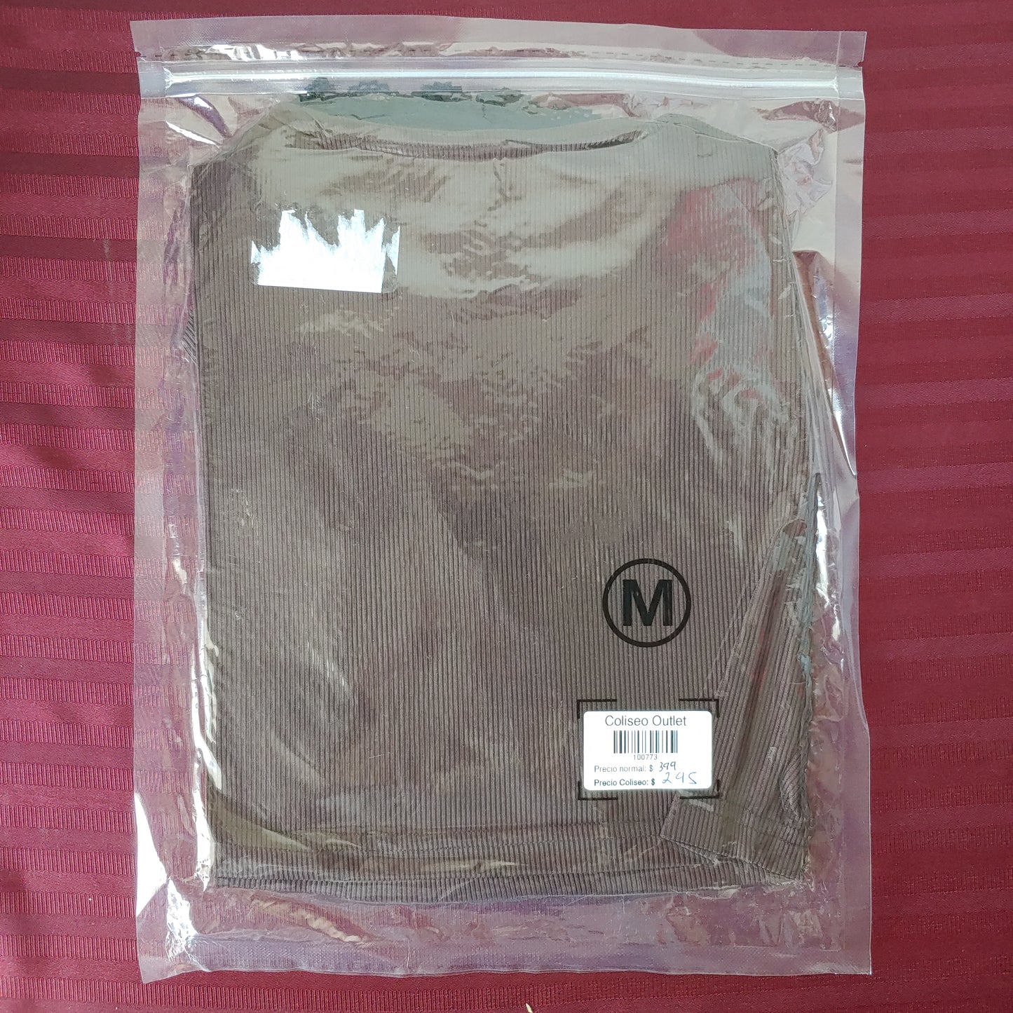 Blusa top manga larga color café y negro talla M (Nuevo)