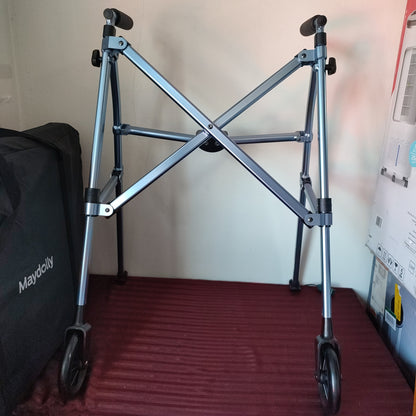 Caminadora/andadora con ruedas de 6" plegable y ligera - Able Life (Nuevo, caja abierta)