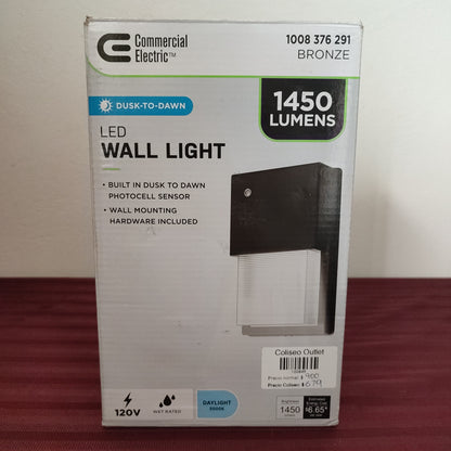 Lámpara de pared LED para exteriores - Commercial Electric (Nuevo, caja abierta)