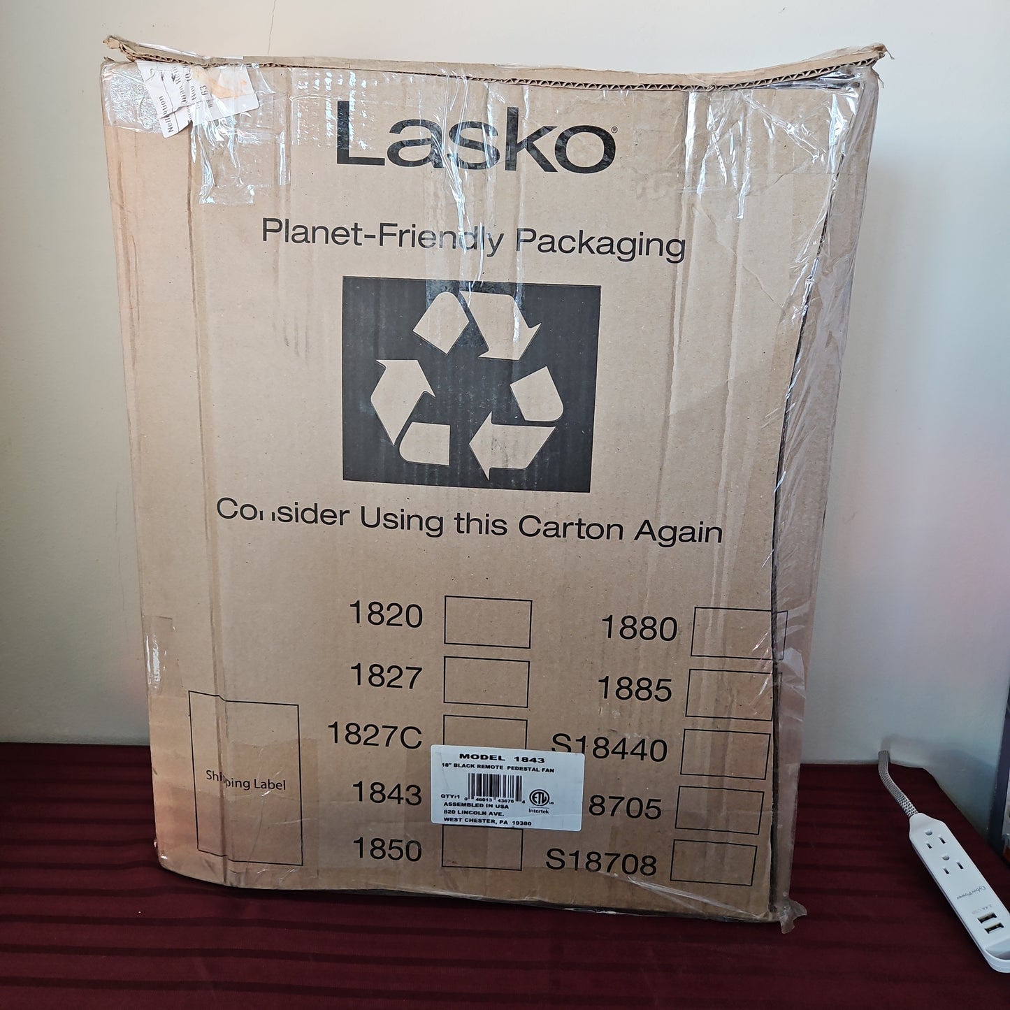 Ventilador de pedestal 18" con control remoto - Lasko (Nuevo, caja abierta)