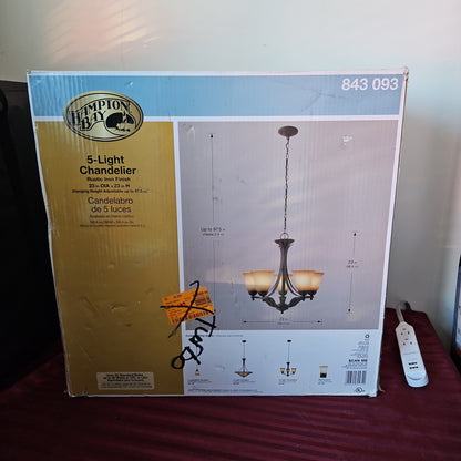 Candelabro de 5 luces - Hampton Bay (Nuevo, caja abierta)