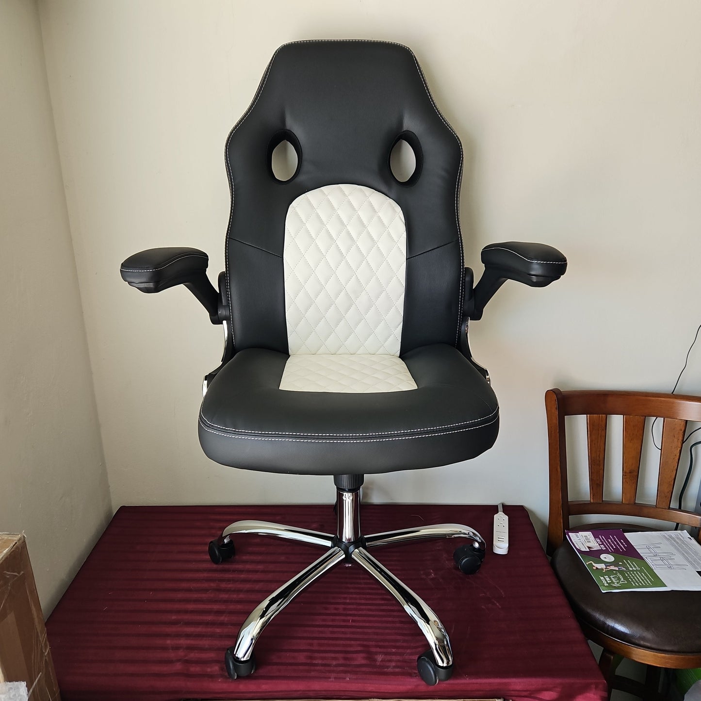 Silla gamer ergonómica color negro con blanco - FlexiSpot (Nuevo)