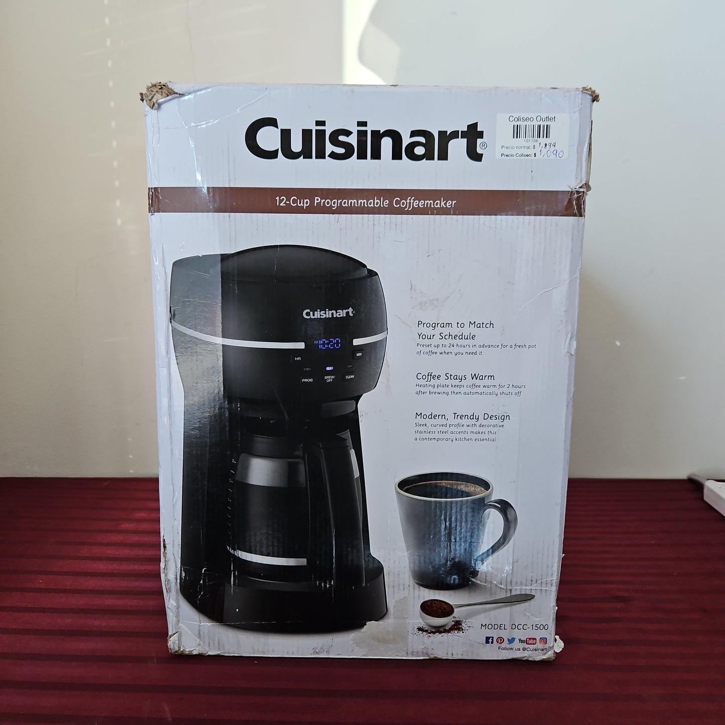 Cafetera de 12 tazas programable - Cuisinart (Nuevo, pequeño detalle estético)