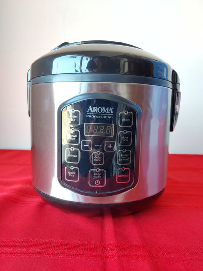 Arrocera digital multifuncional de 8 tazas cocidas - Aroma Professional (Nuevo, pequeño detalle estético)