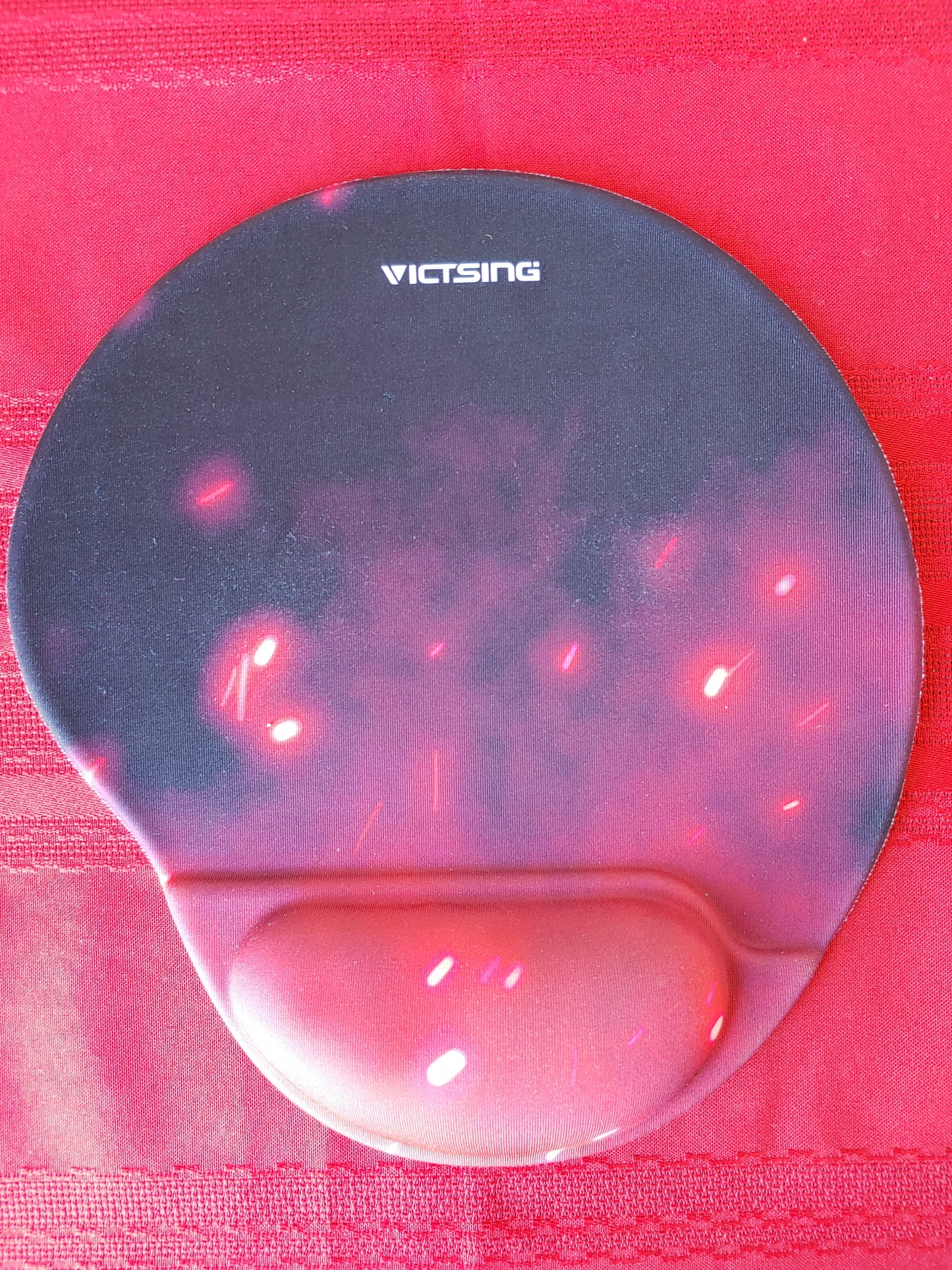 Mouse Pad con almohadilla color negro y rojo - Victsing (Nuevo)