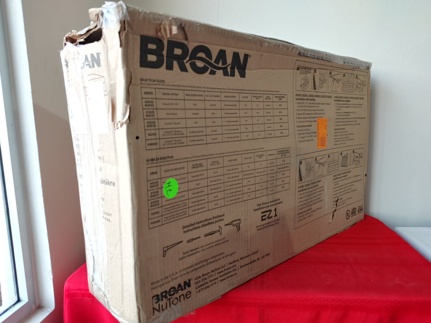 Campana de cocina de 30" convertible con extractor y luz - Broan (Nuevo, caja abierta)