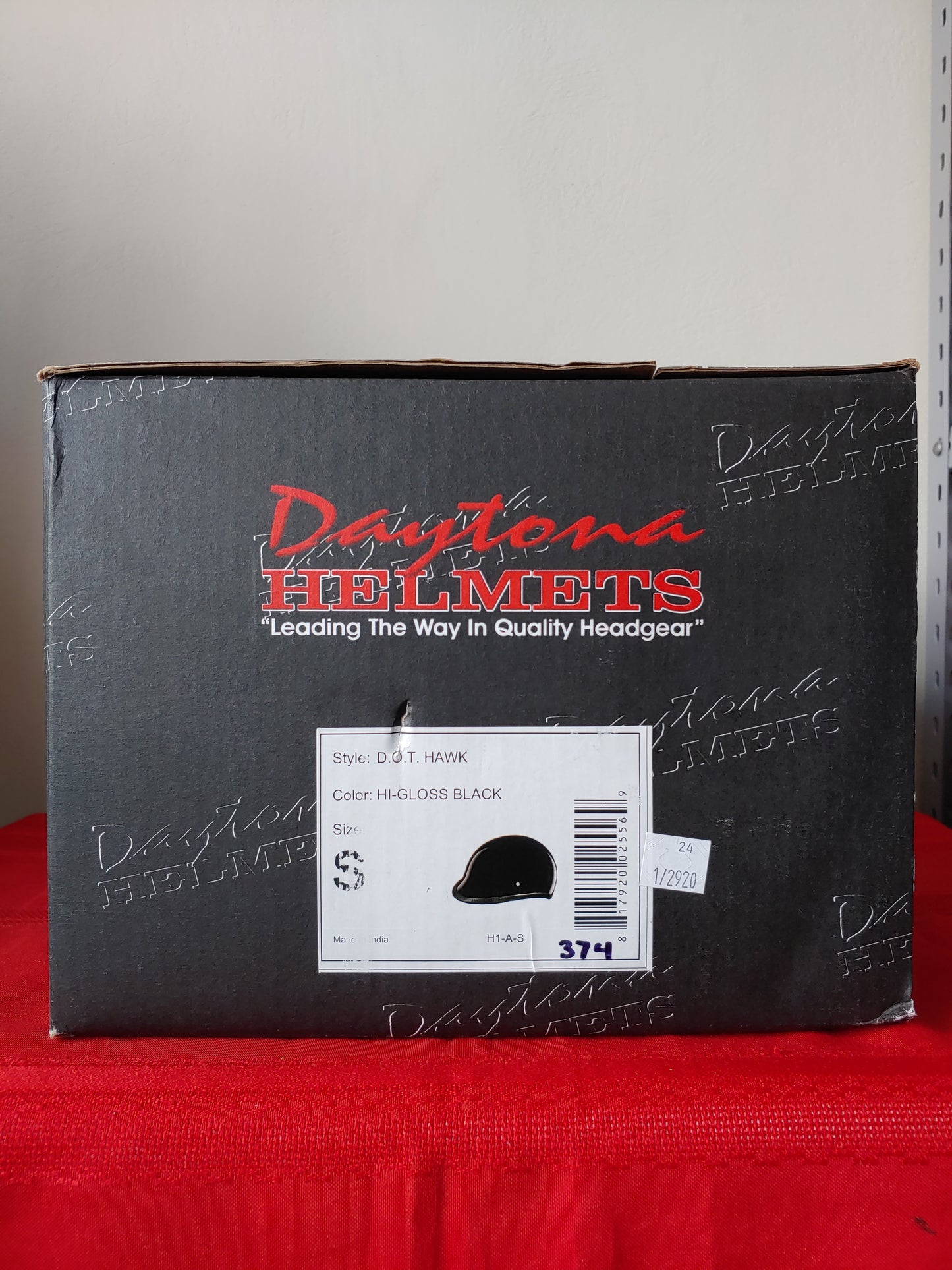 Casco para motocicleta color negro brillante (Talla S) - Daytona Helmets Hawk (Nuevo, caja abierta)