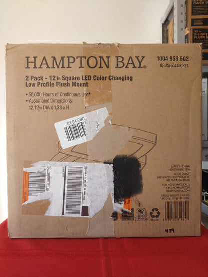 Paquete de 2 lámparas de techo cuadrada LED - Hampton Bay (Nuevo, caja abierta)