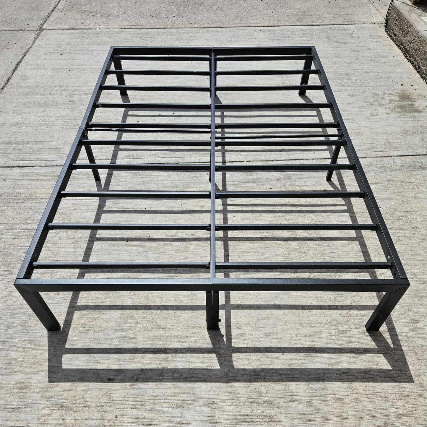 Cama tubular matrimonial (Nuevo, caja abierta)