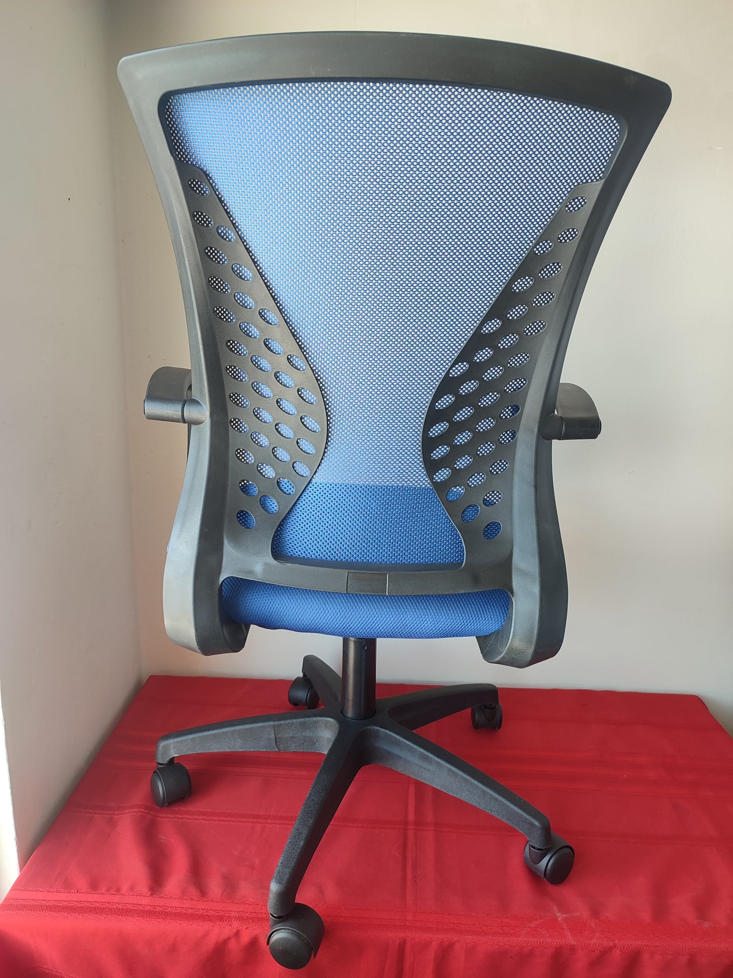 Silla para oficina ergonómica color azul rey (Nuevo)