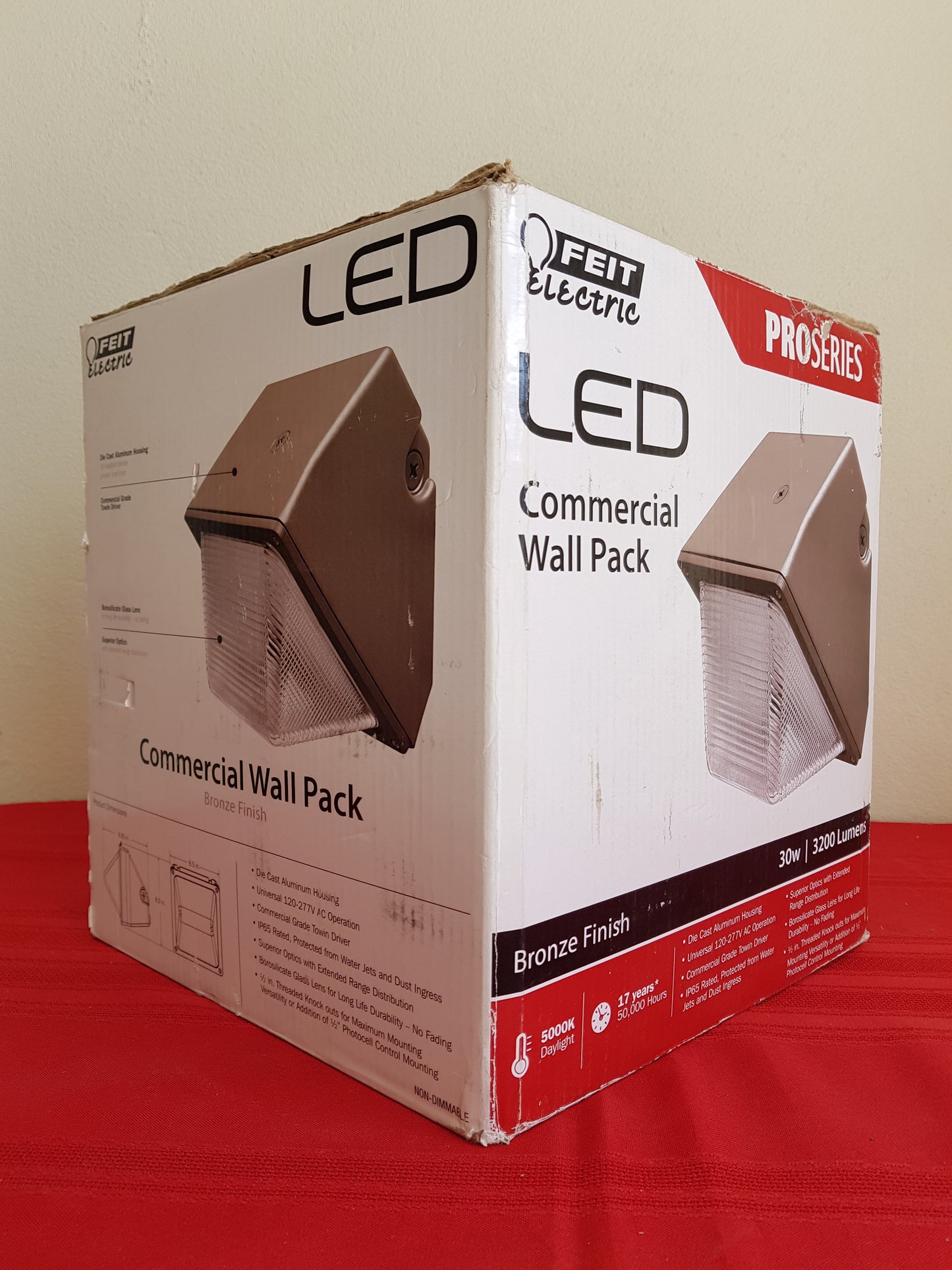 Lámpara de pared tipo Wall Pack LED - Feit Electric Pro Series (Nuevo, caja abierta)